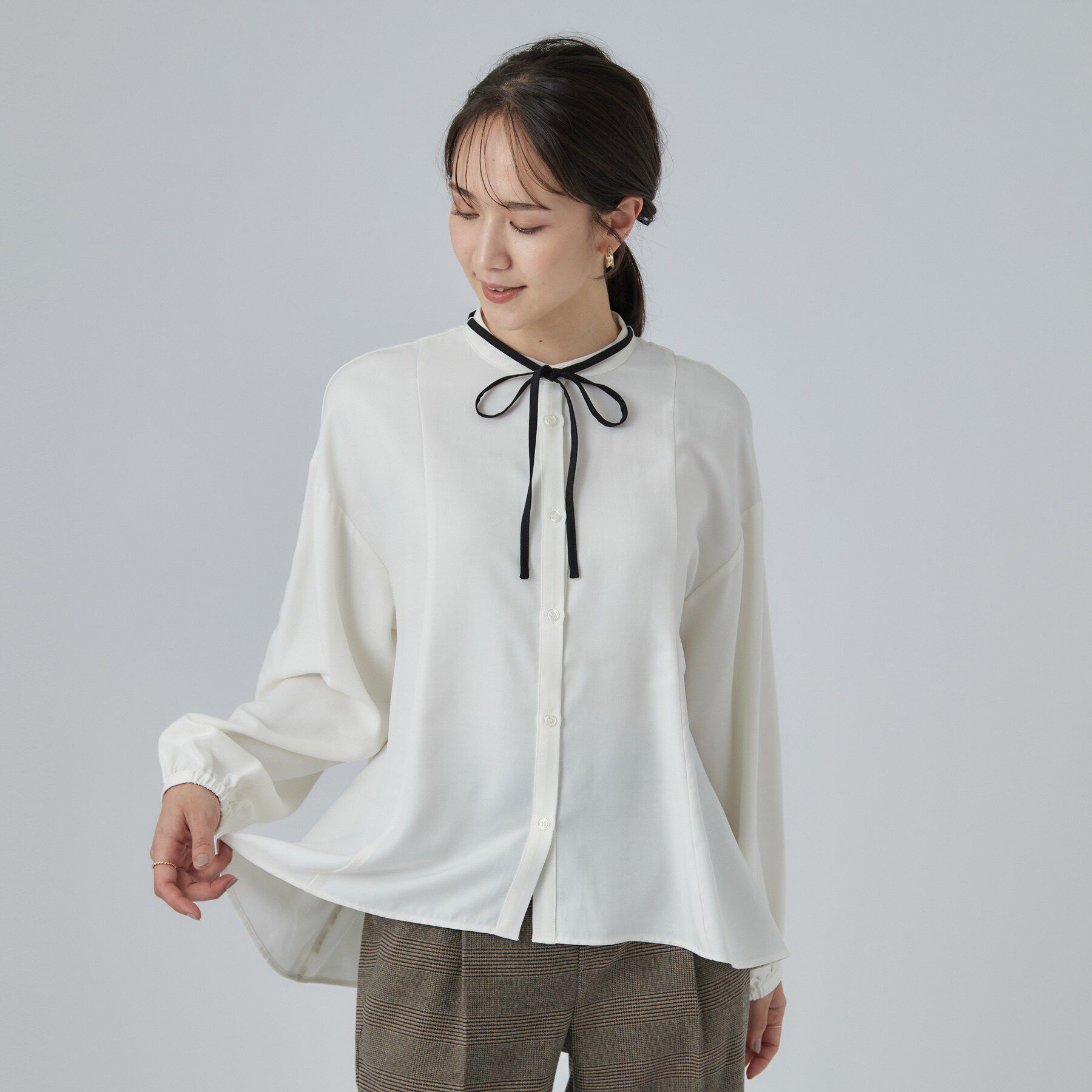 SHOO･LA･RUE「配色取り外しリボン付きフレアブラウス」|シャツ・ブラウス|