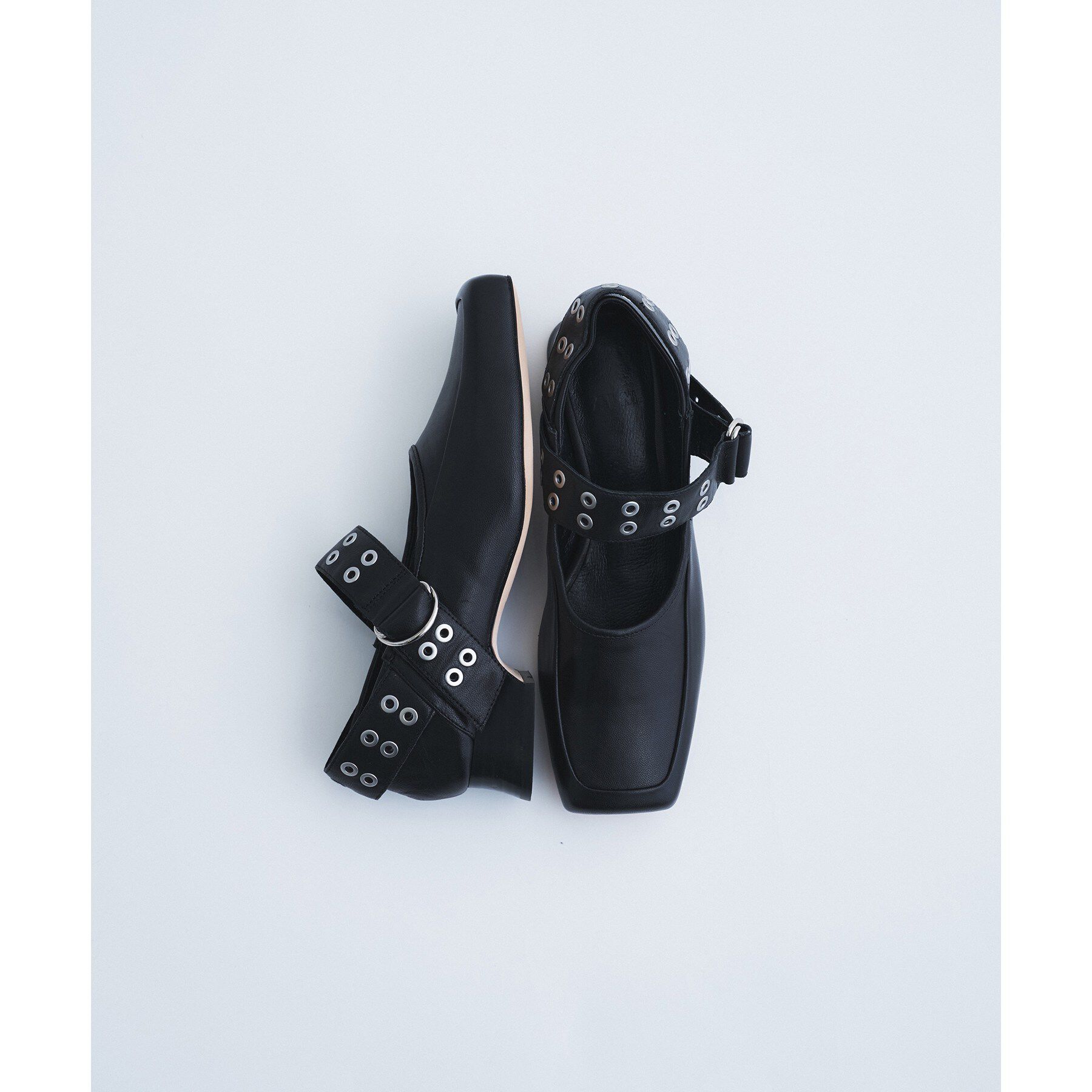 CODE A「ALM．｜JEWELER LEATHER PUMPS」|パンプス|