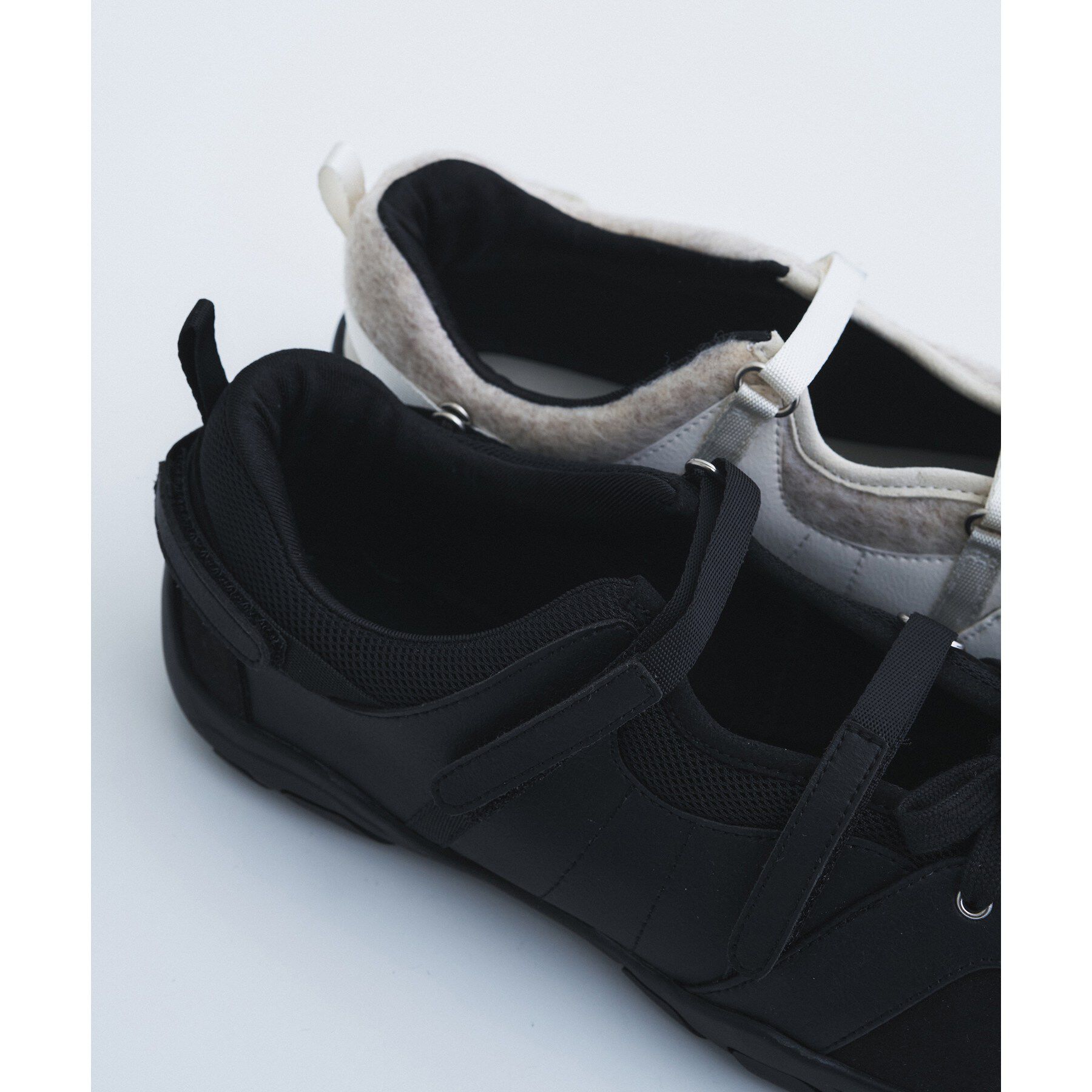 CODE A「ALM．｜COSMO LACEUP SNEAKERS」|スニーカー|