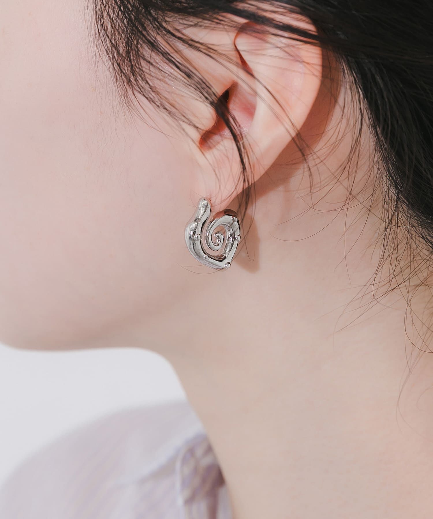 SMELLY「グルグルメタルハートピアス」|ピアス|