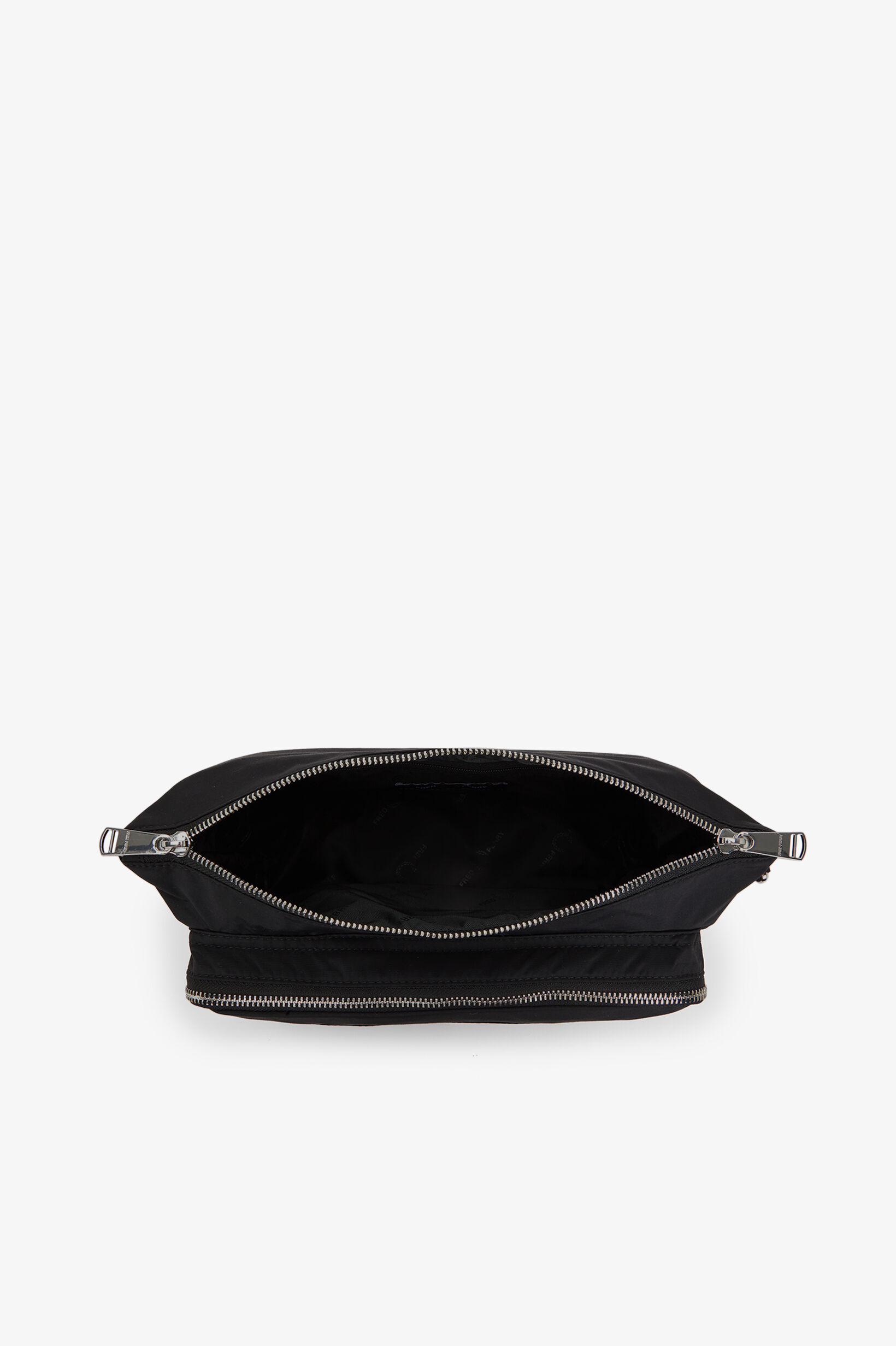 FRED PERRY 「BRENTHAM CROSSBODY BAG／ブレンサムクロスボディバッグ」|ショルダー・メッセンジャー|