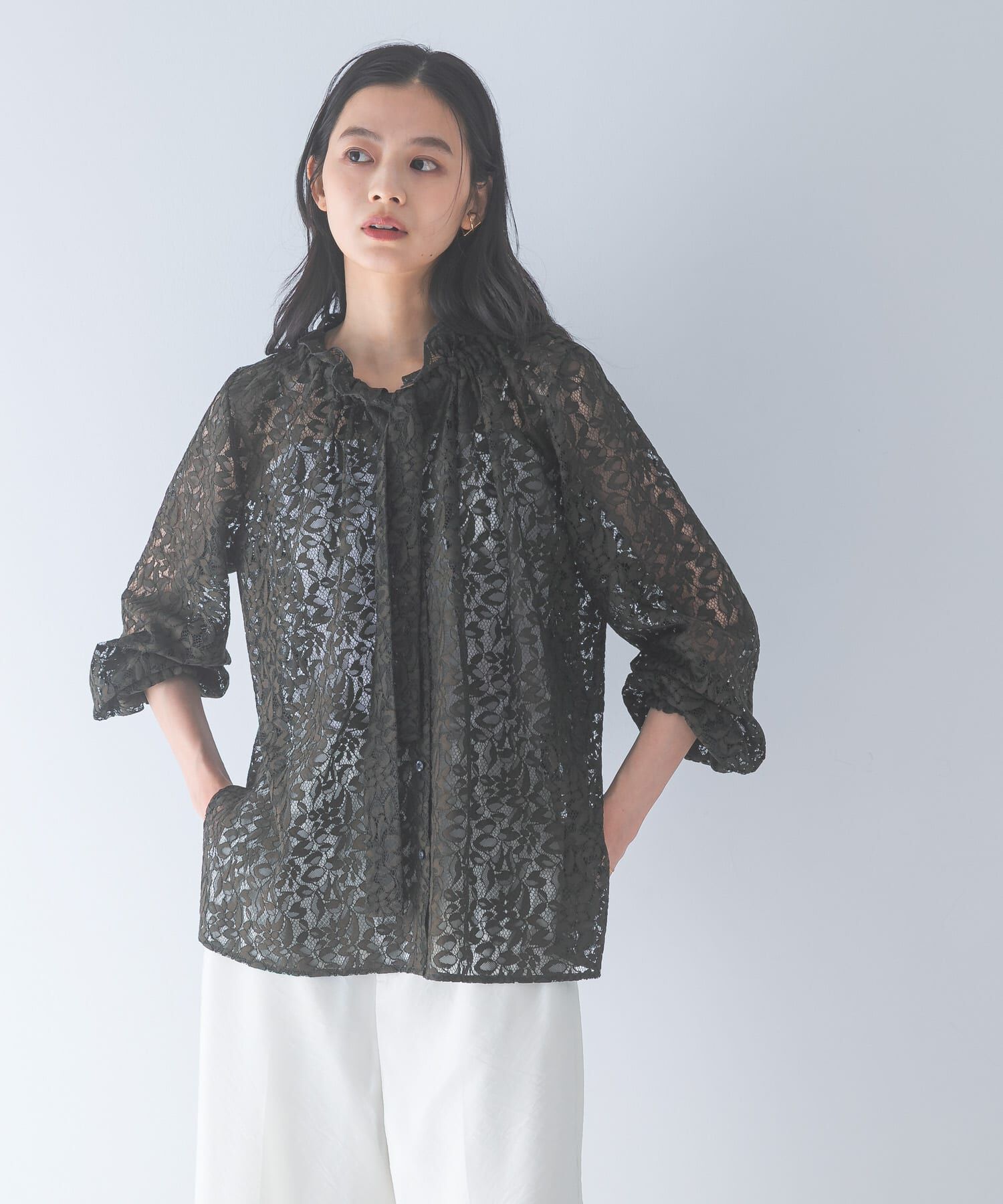 URBAN RESEARCH ROSSO「リーフレースフリルネックブラウス」|シャツ・ブラウス|