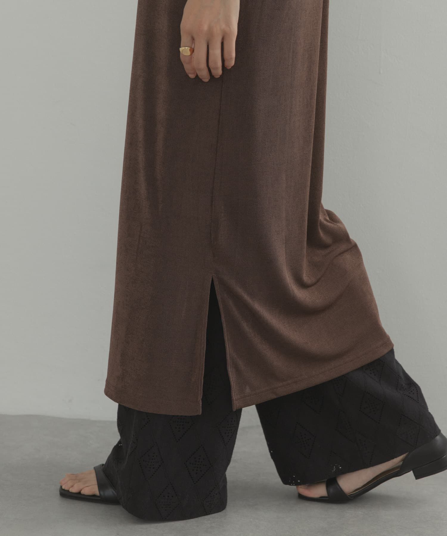 URBAN RESEARCH DOORS「『別注』Audrey and John Wad&times;DOORS　シャイニーベアフライスワンピース」|ワンピース|