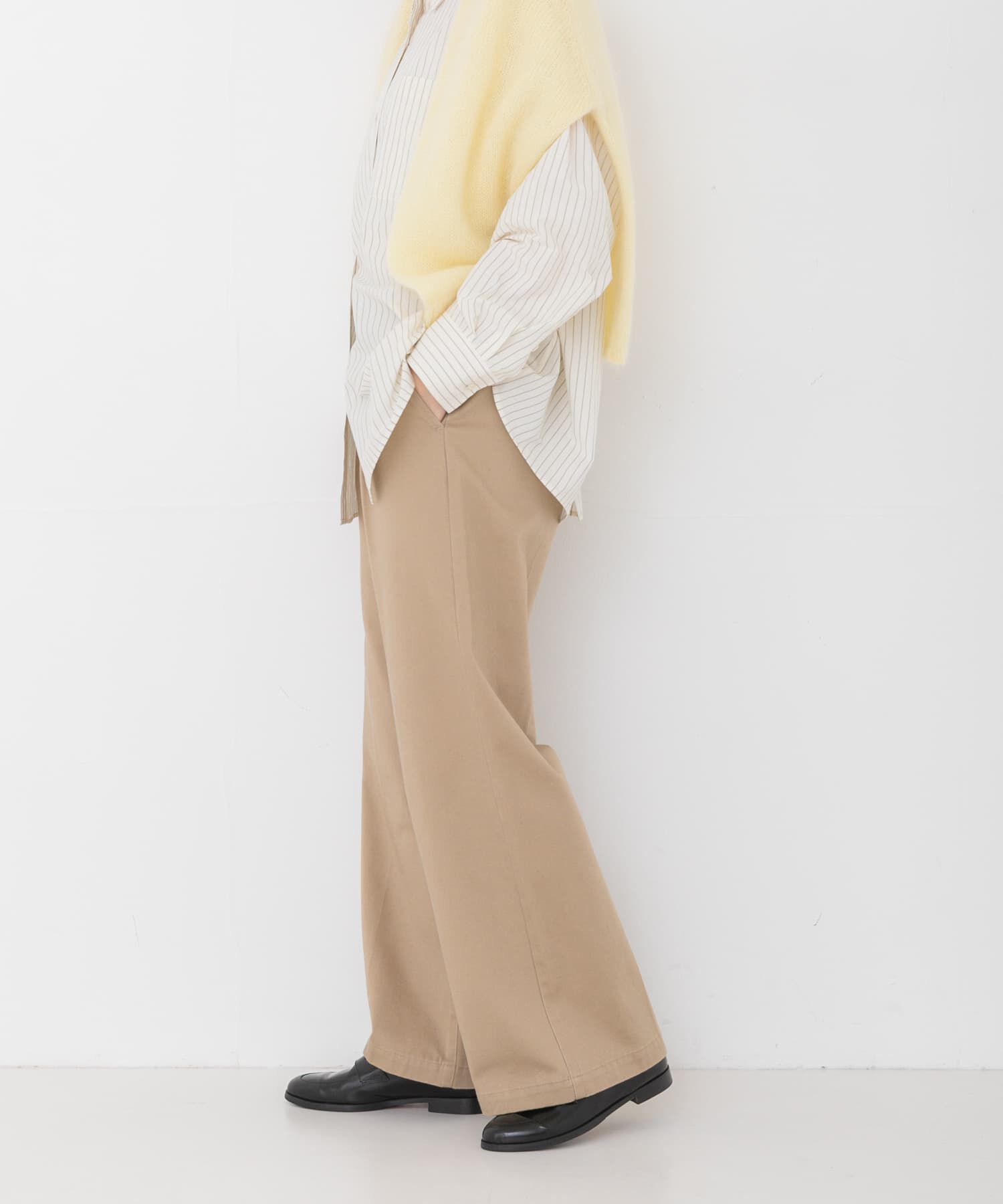 URBAN RESEARCH「『3サイズ展開』コットンサテンストレートパンツ」|その他|