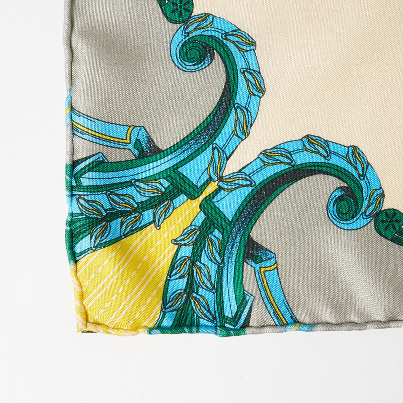  「manipuri SILK SCARF 88x88」|マフラー|