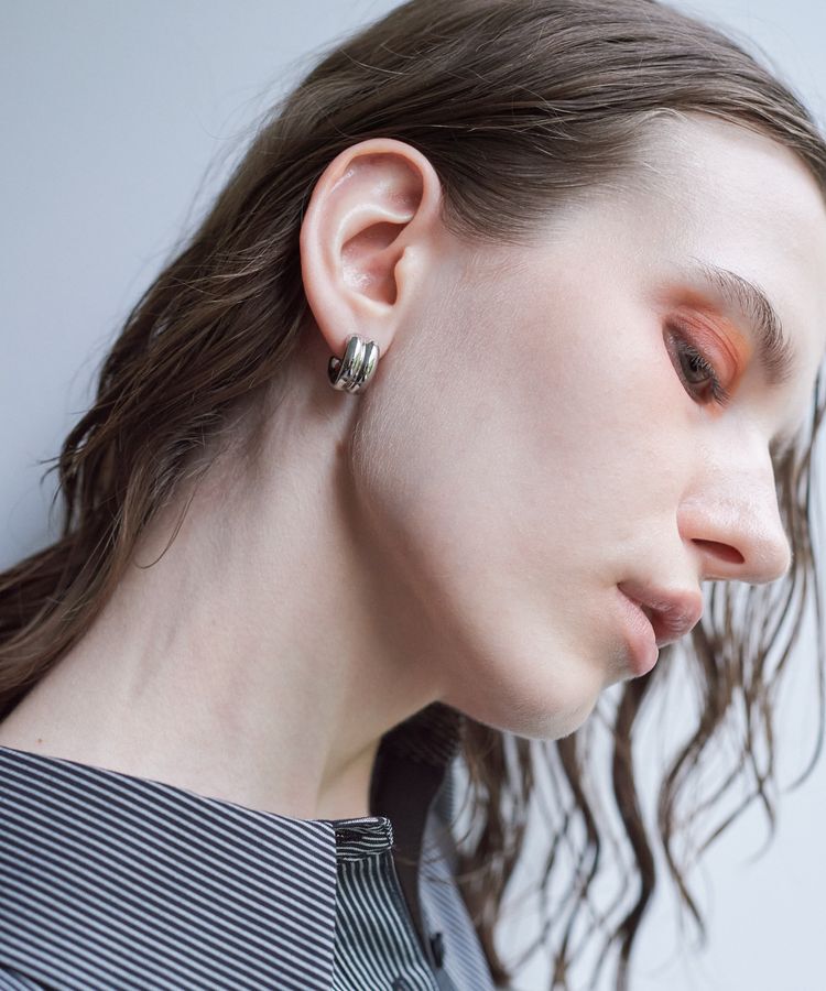 YECCA VECCA「ダブルフープピアス」|ピアス|