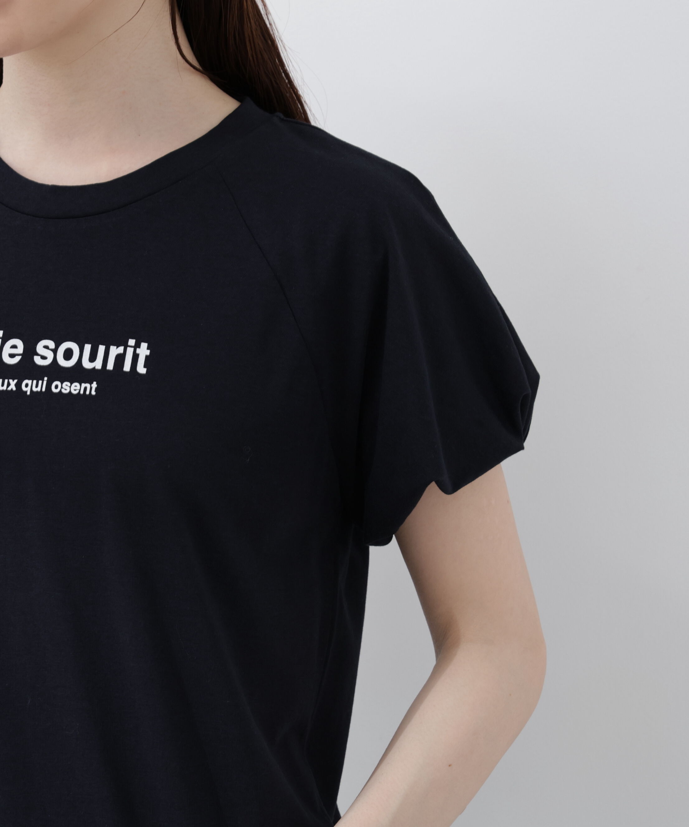 PROPORTION BODY DRESSING「パフスリーブロゴTシャツ 26SS」|Tシャツ・カットソー|