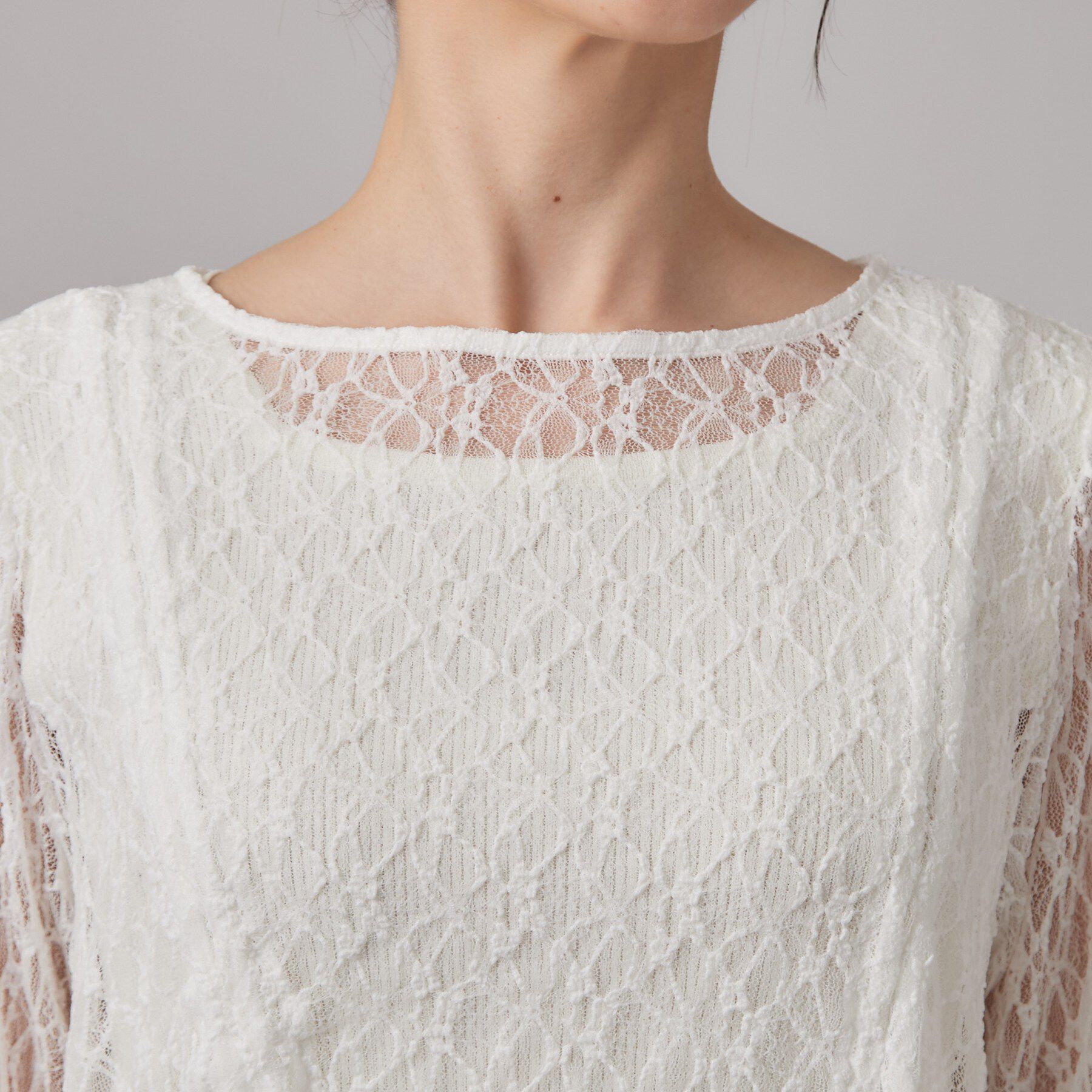 SHOO･LA･RUE「レースで華やかに映える 旬な透け感の レースシャーリングトップス」|Tシャツ・カットソー|