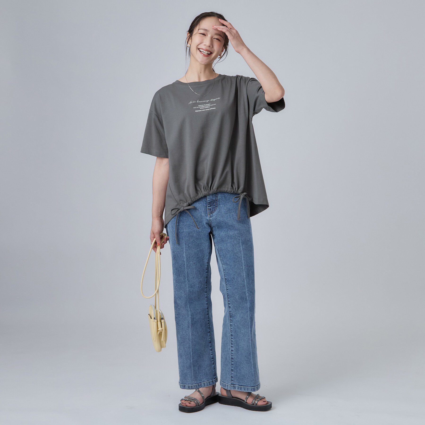 SHOO･LA･RUE「【洗濯機可/体型カバー】プリントデザインが目を惹く 裾シャーリングTシャツ」|Tシャツ・カットソー|