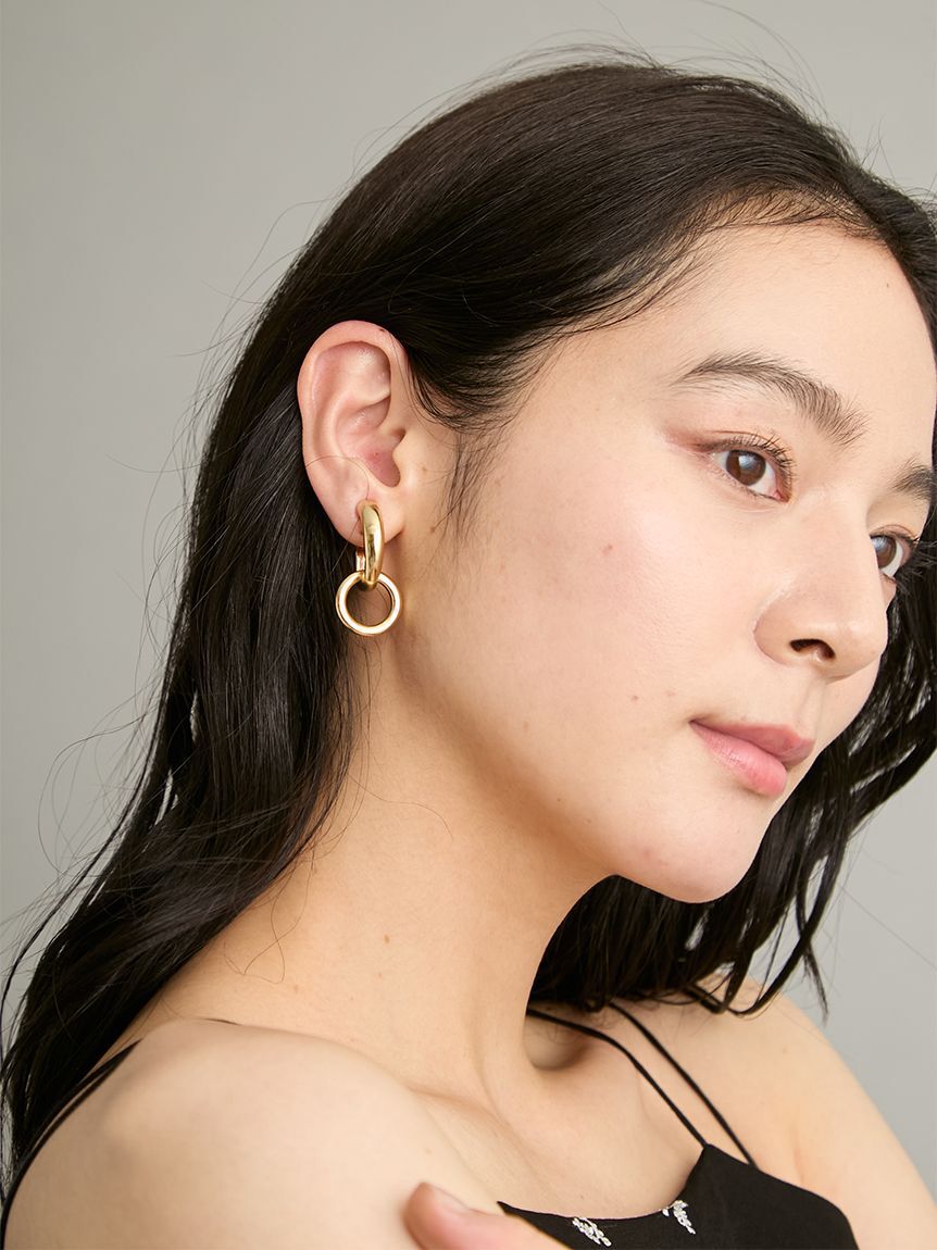 Mila Owen「メタルクロスフープイヤリング」|イヤリング|GLD