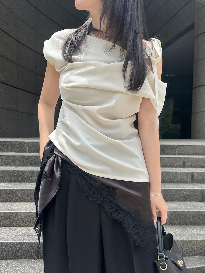 FRAY I.D「サイドリボンアシメブラウス／ウォッシャブル・防シワ・吸水速乾・ストレッチ」|シャツ・ブラウス|WHT