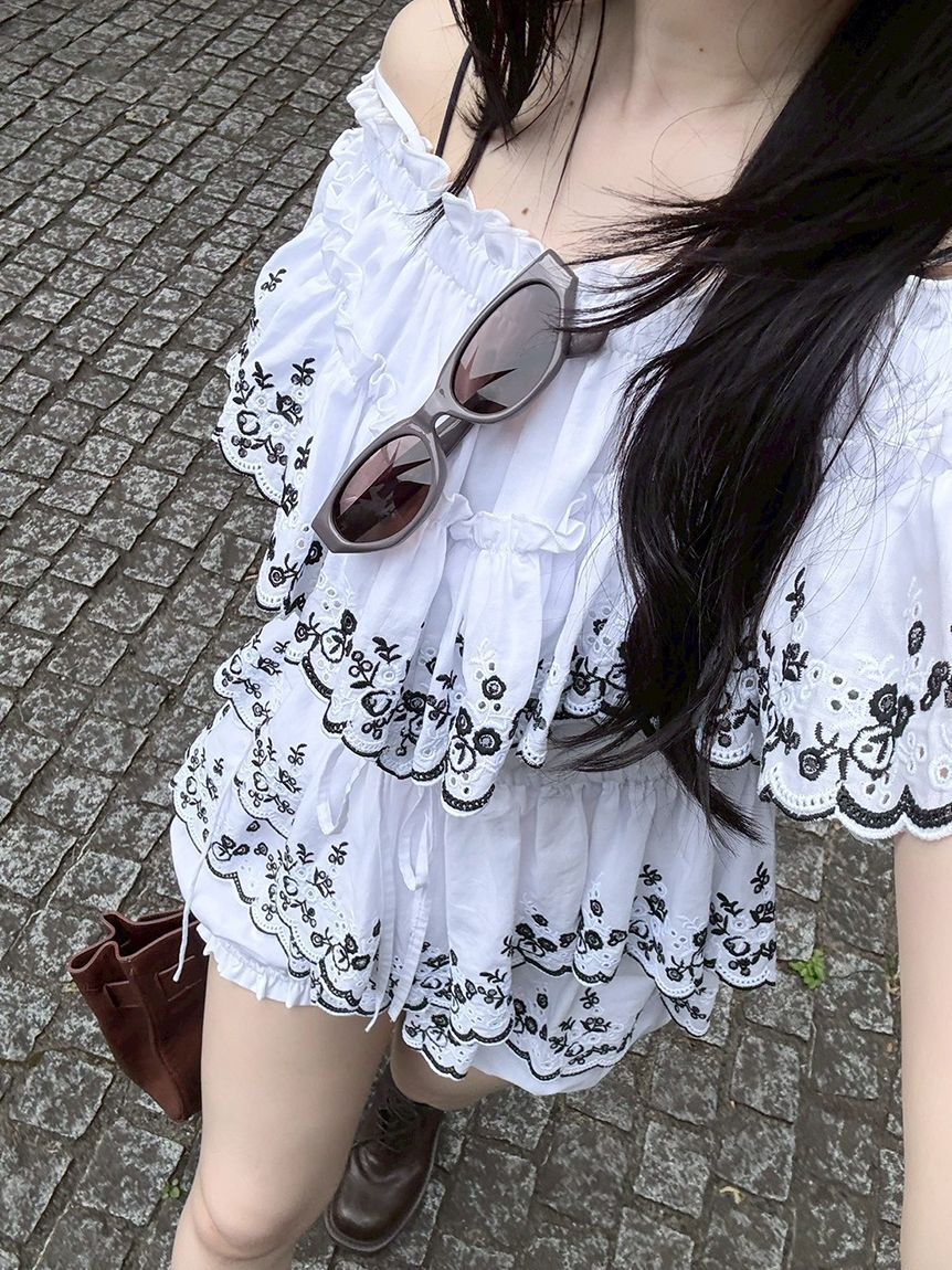 LILY BROWN「コットンレースオフショルトップス」|Tシャツ・カットソー|