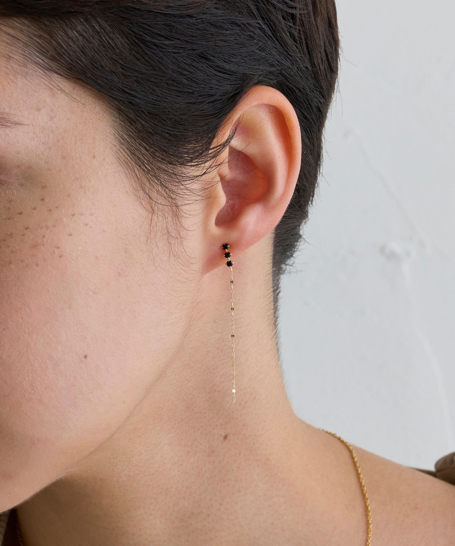 JUPITER「【K10】天然石ペタルチェーンピアス/オニキス」|ピアス|