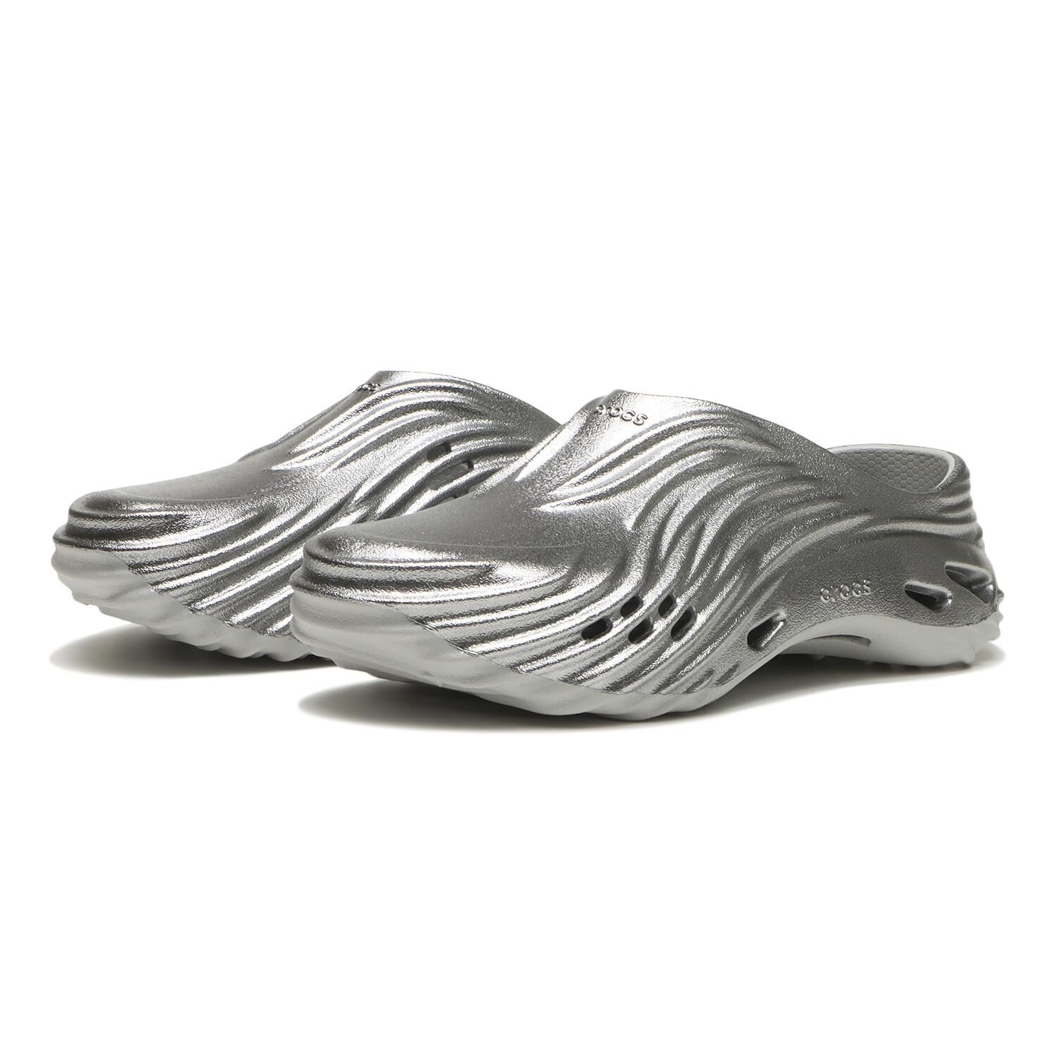 crocs「【crocs】ECHO WAVE METAL SPORT」|サンダル|