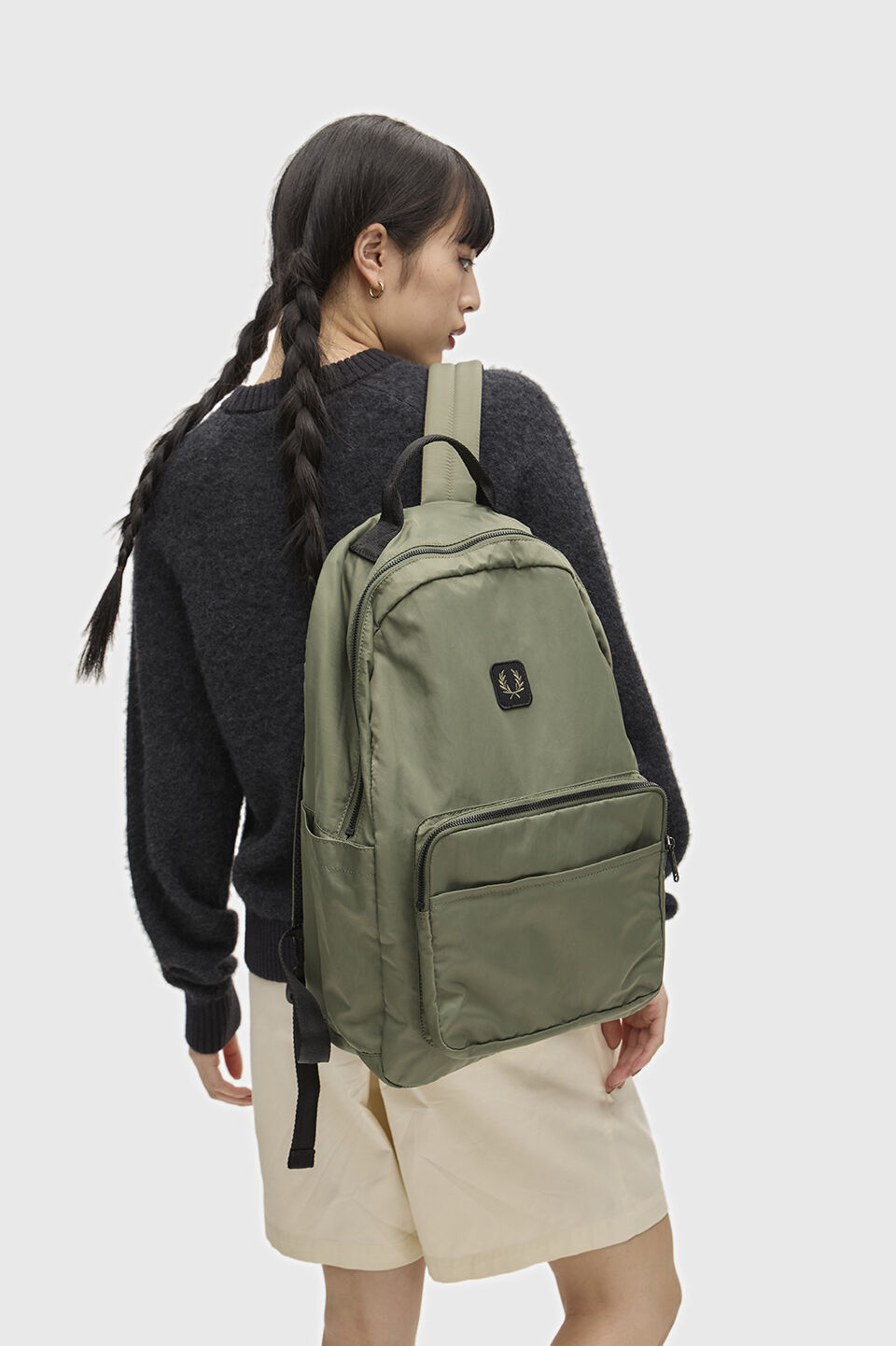 FRED PERRY 「FRED PERRY／CRINKLE NYLON BACKPACK／クリンクルナイロンバックパック」|リュック|LAUREL WREATH GREEN