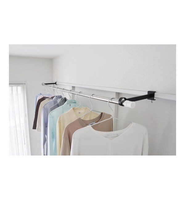 journal standard Furniture「《WEB限定》【tower/タワー】鴨居室内物干しポールホルダー　奥行ワイド」|トイレタリー・ランドリーグッズ|