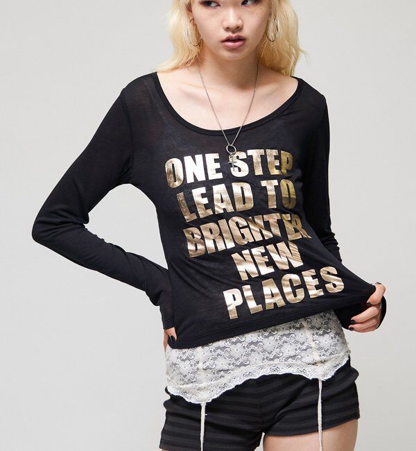  「【26AW LOOK掲載品番】メタリックロゴシアートップス」|Tシャツ・カットソー|