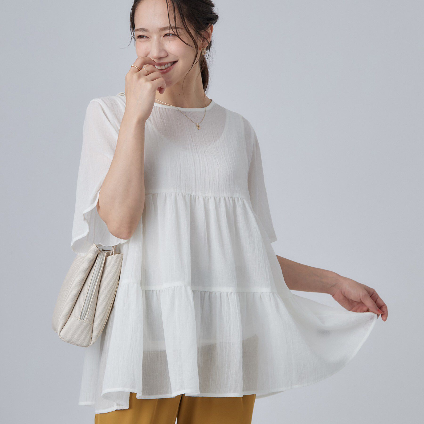 SHOO･LA･RUE「【洗濯機可/S-LL】インせず着られる シアー素材が上品なティアードブラウス」|シャツ・ブラウス|ホワイト(001)
