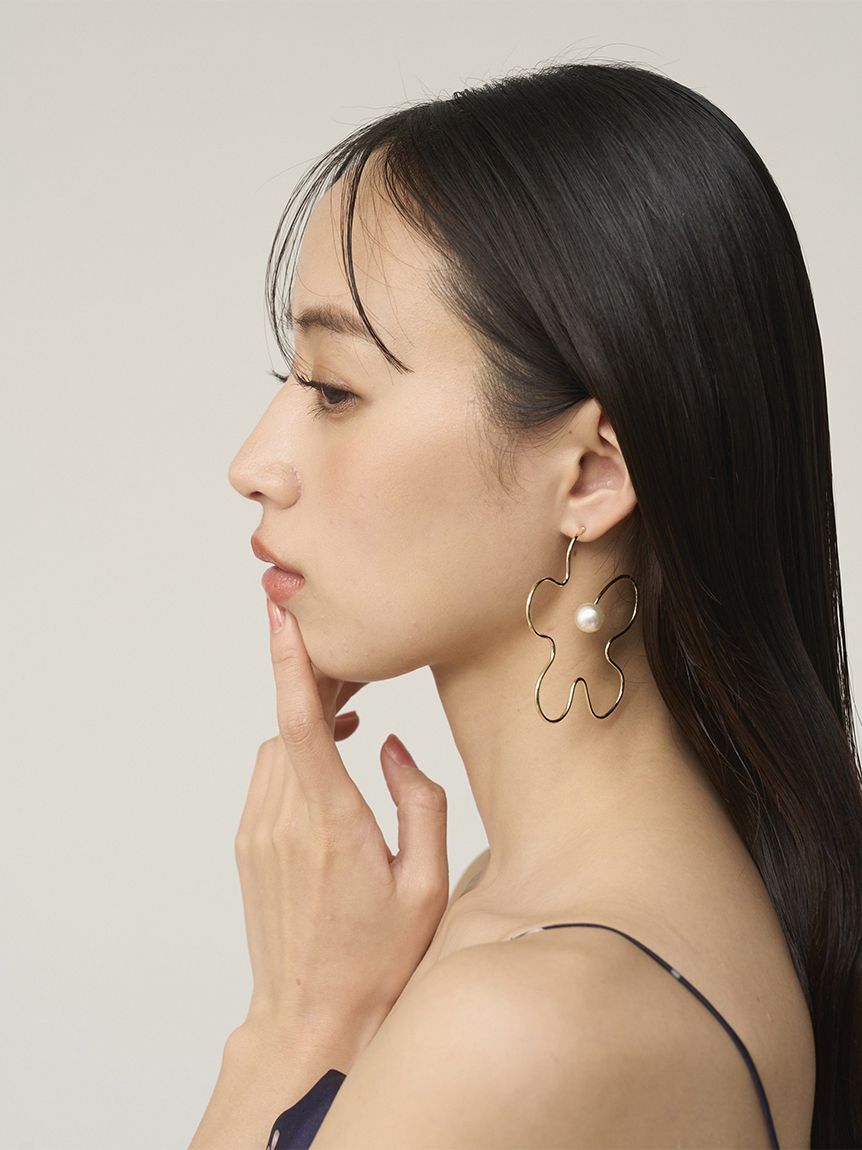 SNIDEL「フラワーバリエピアス」|ピアス|