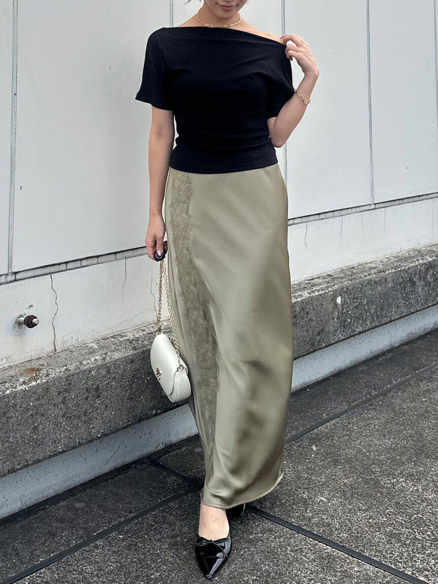SNIDEL「バックオープンTシャツ」|Tシャツ・カットソー|