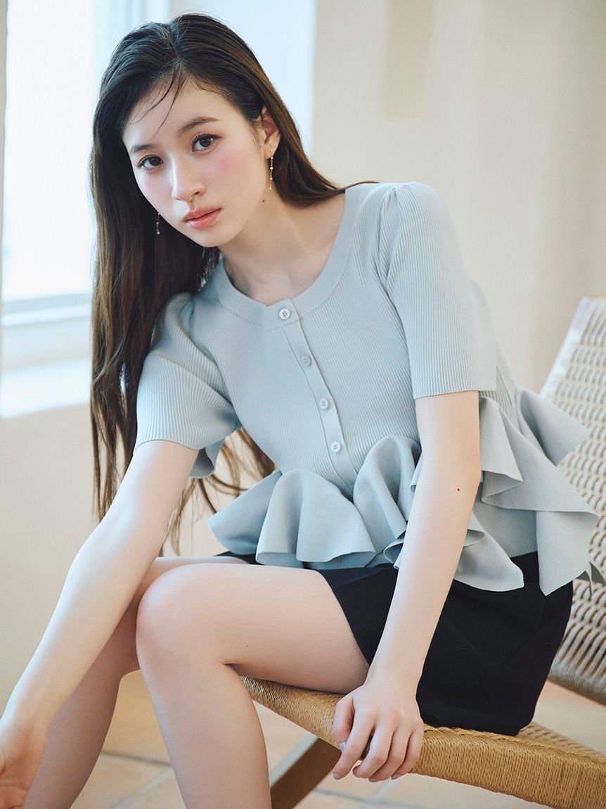 CELFORD「【洗える】【WEB・一部店舗限定カラー】ラッフルフリルペプラムニットカーディガン」|カーディガン|