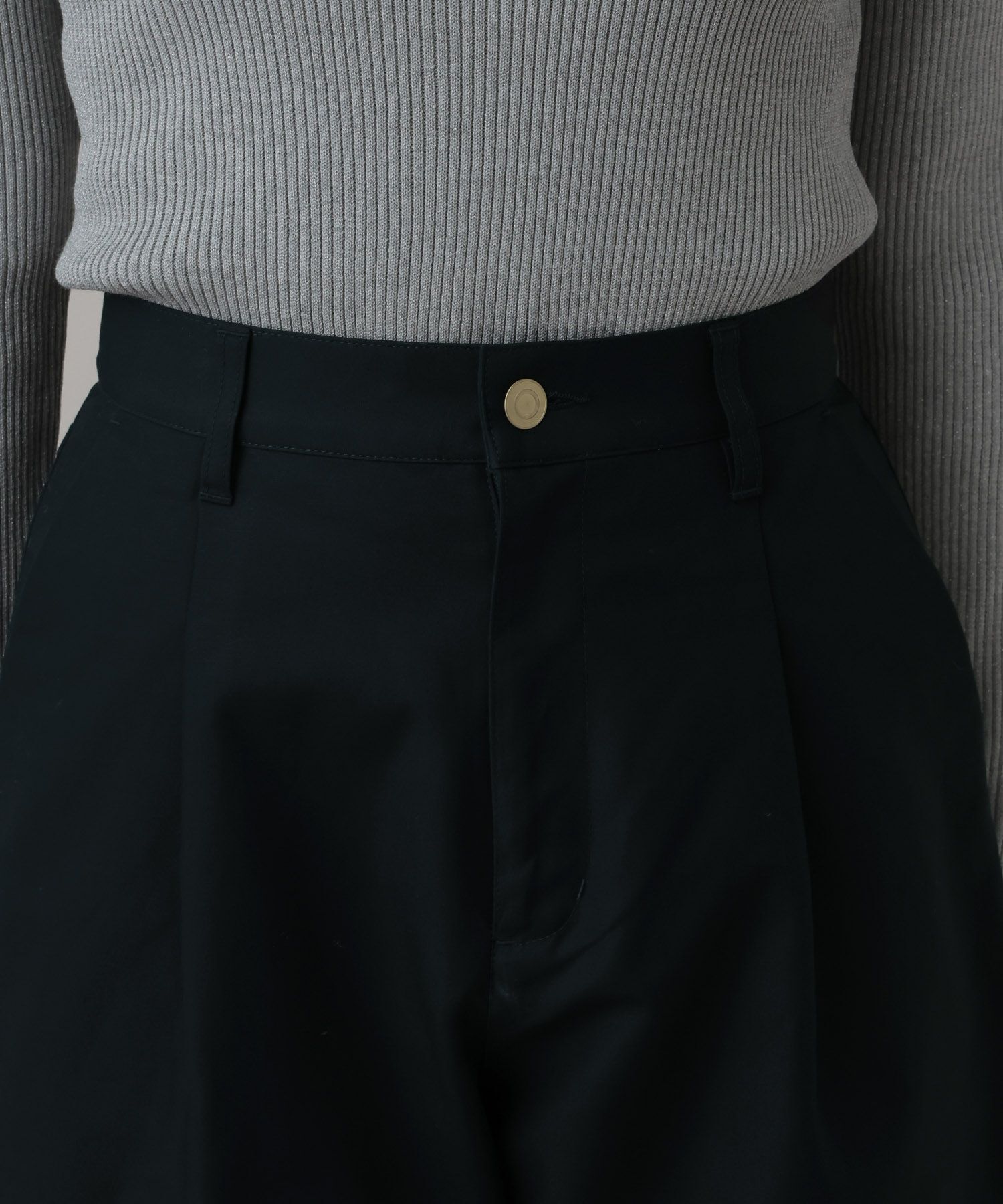 A part by 「【OUTLET】チノカーブパンツ」|チノ|