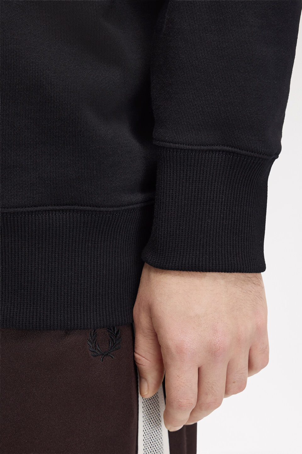 FRED PERRY 「FRED PERRY／Oversized Tipped Sweatshirt／オーバーサイズティップドスウェット」|スウェット・ジャージ|