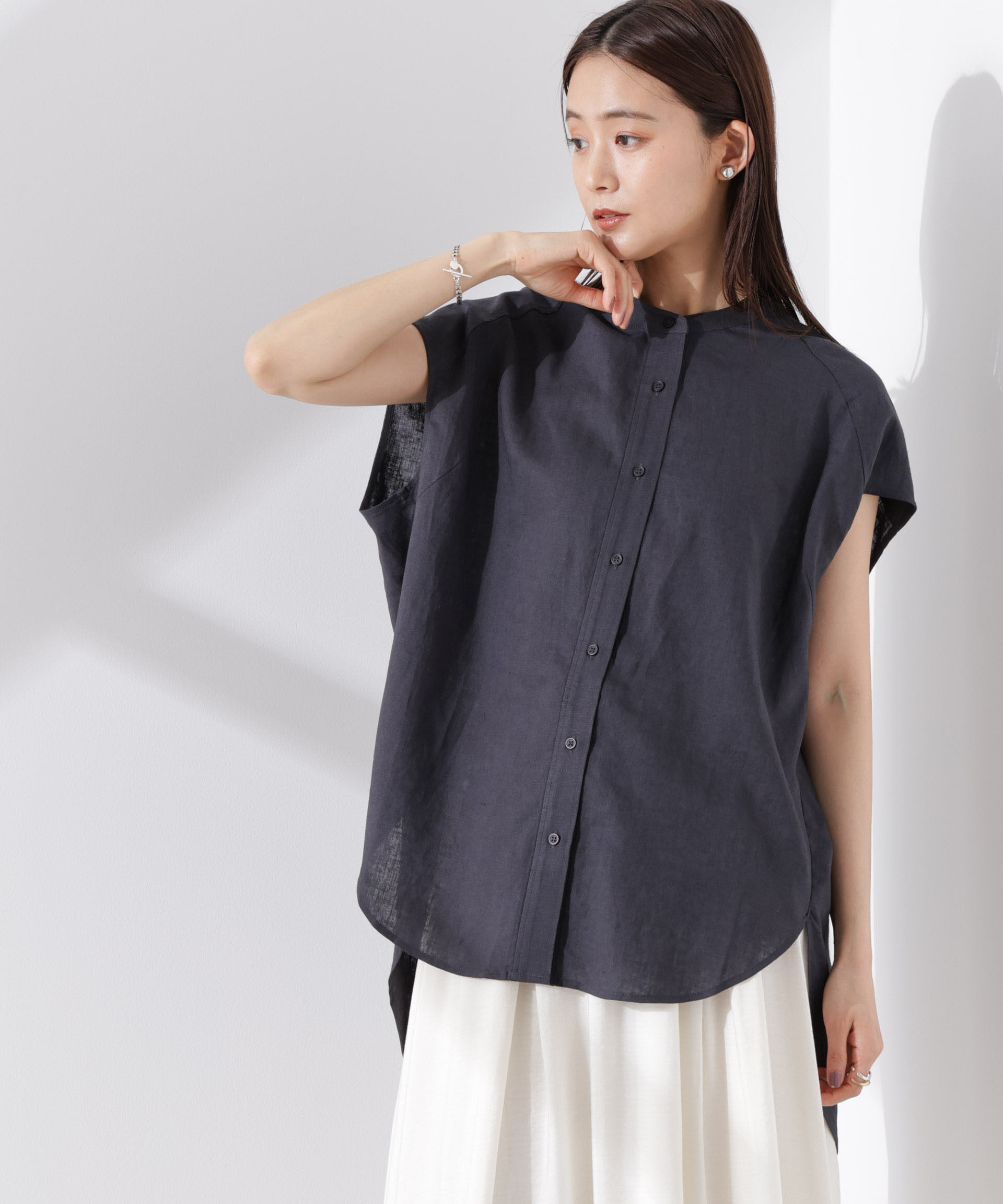 NANO universe「Anti Smell Linen フレンチスリーブシャツ」|シャツ・ブラウス|チャコール3