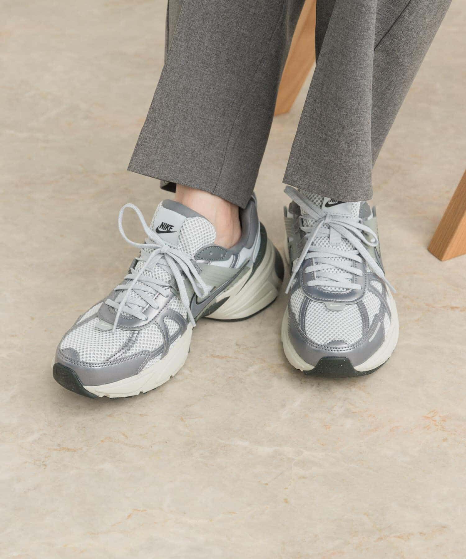 URBAN RESEARCH DOORS「NIKE　V2K ラン」|スニーカー|