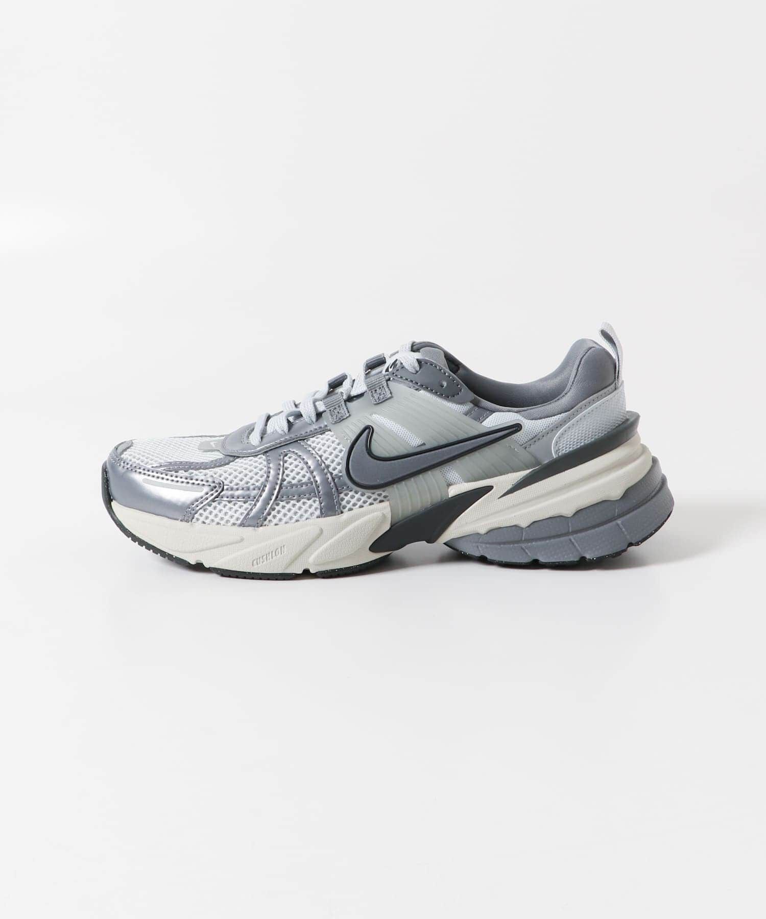 URBAN RESEARCH DOORS「NIKE　V2K ラン」|スニーカー|