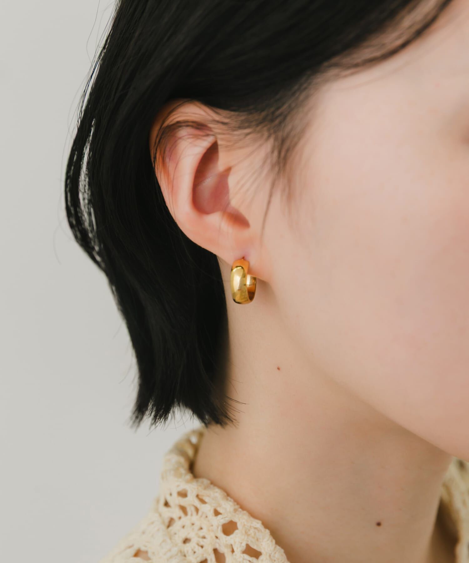 SMELLY「ステンレスフープピアス」|ピアス|ゴールド
