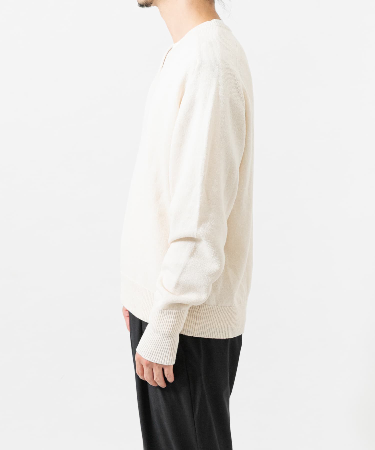 URBAN RESEARCH「new basic　WASHI WOOL V-NECK KNIT」|ニット・セーター|