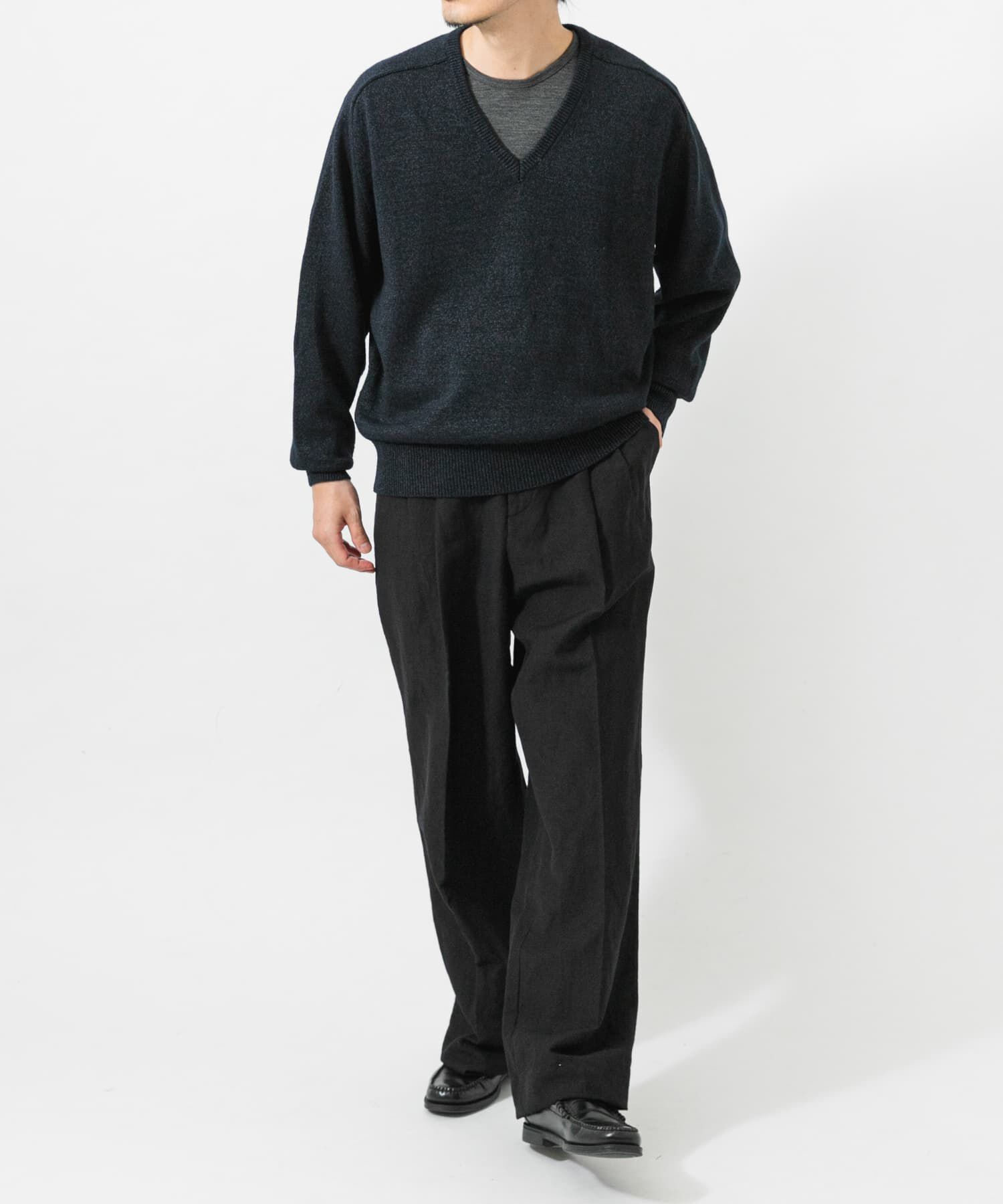 URBAN RESEARCH「new basic　WASHI WOOL V-NECK KNIT」|ニット・セーター|