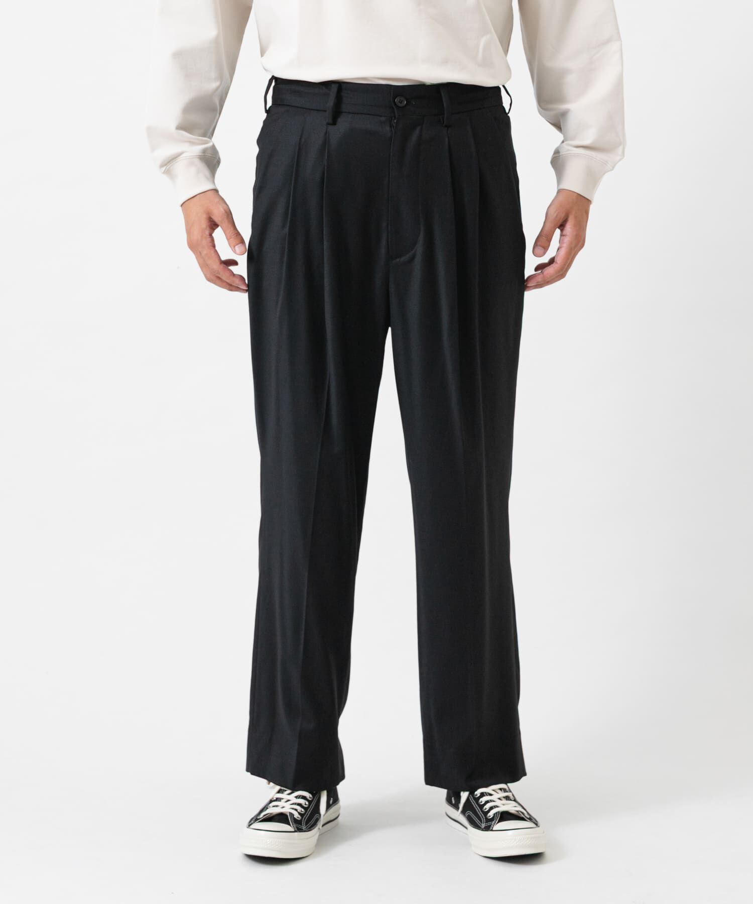 URBAN RESEARCH「new basic　WOOL SILK TAPERED SLACKS」|その他|