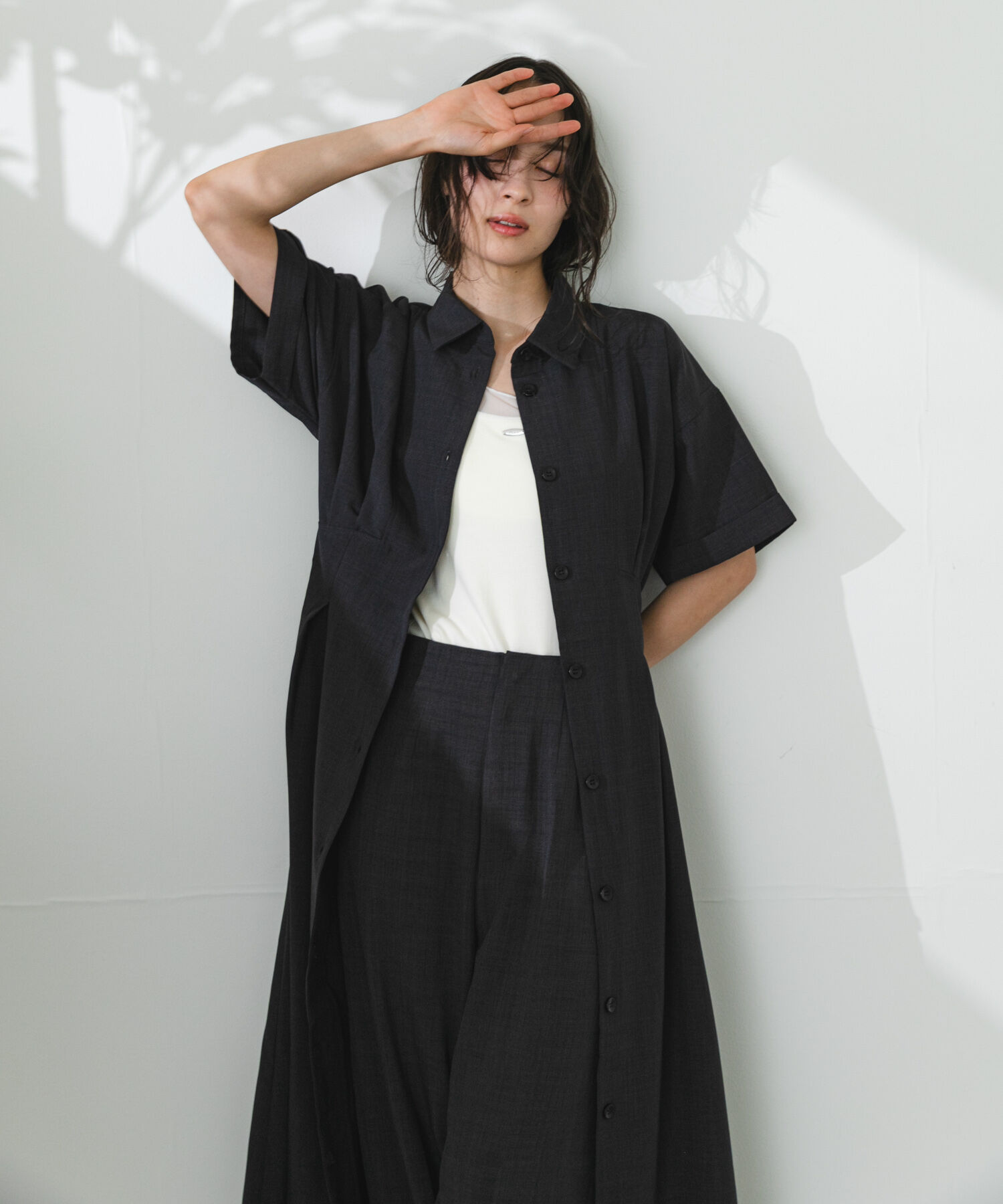 SENSE OF PLACE by URBAN RESEARCH「『UR TECH DRYLUXE』リネンライクワンピース」|ワンピース|チャコールグレー