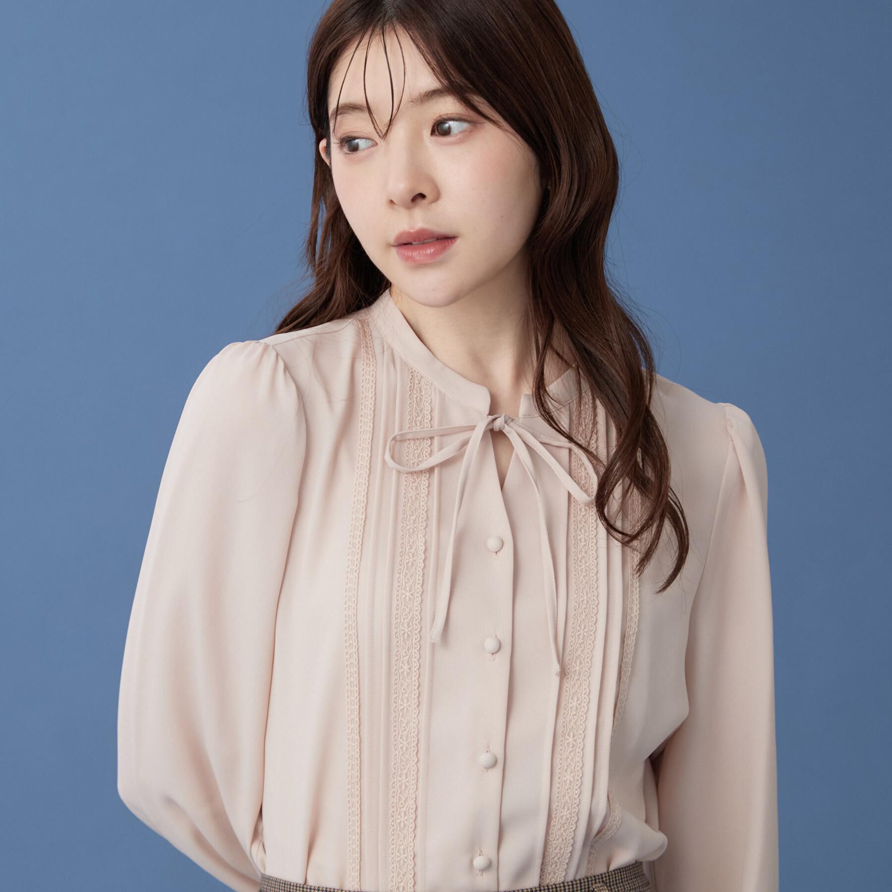 Couture broach「【衿元リボンが可憐】ピンタック レース ブラウス」|シャツ・ブラウス|
