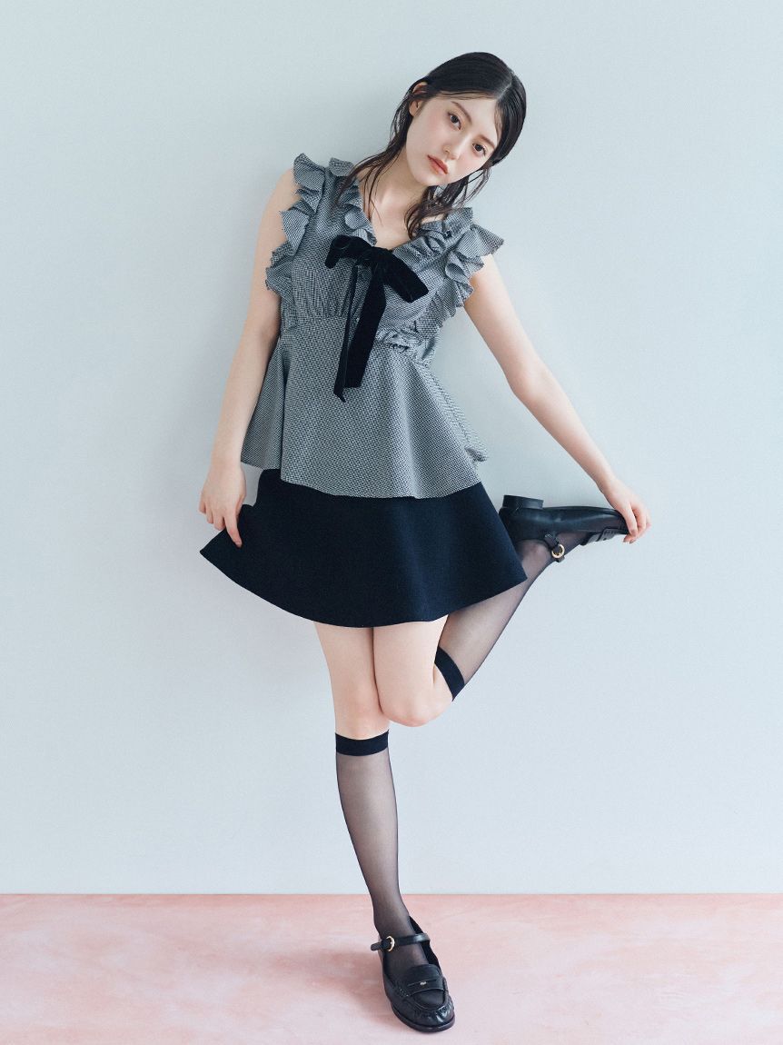 SNIDEL「【WEB限定カラーあり】フリルボウタイノースリブラウス」|シャツ・ブラウス|