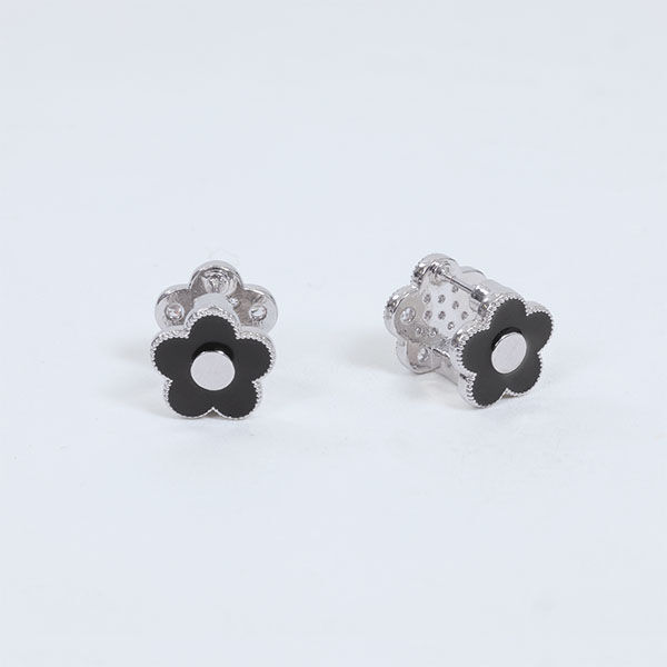 MARY QUANT「ダブルサイドデイジー2 ピアス」|ピアス|