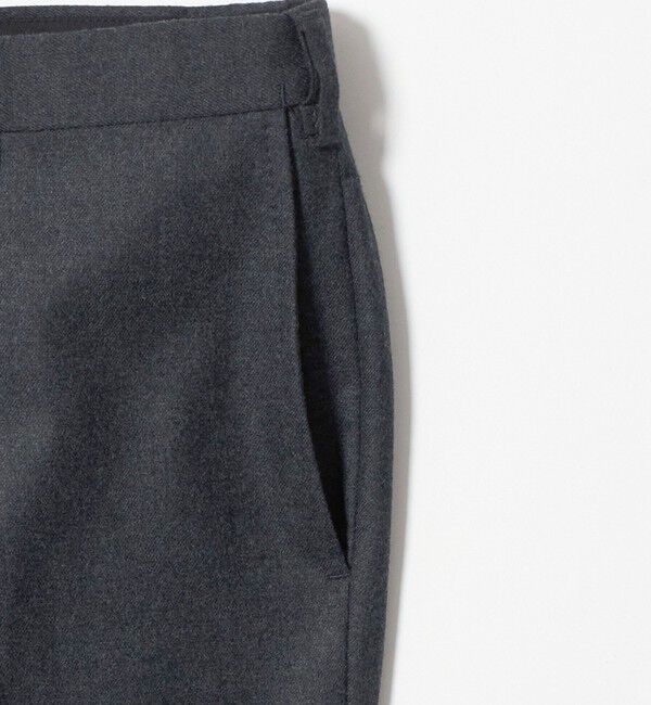 UNITED ARROWS「ライトサキソニー ノープリーツ テーパード スラックス ヨコストレッチ」|スラックス|