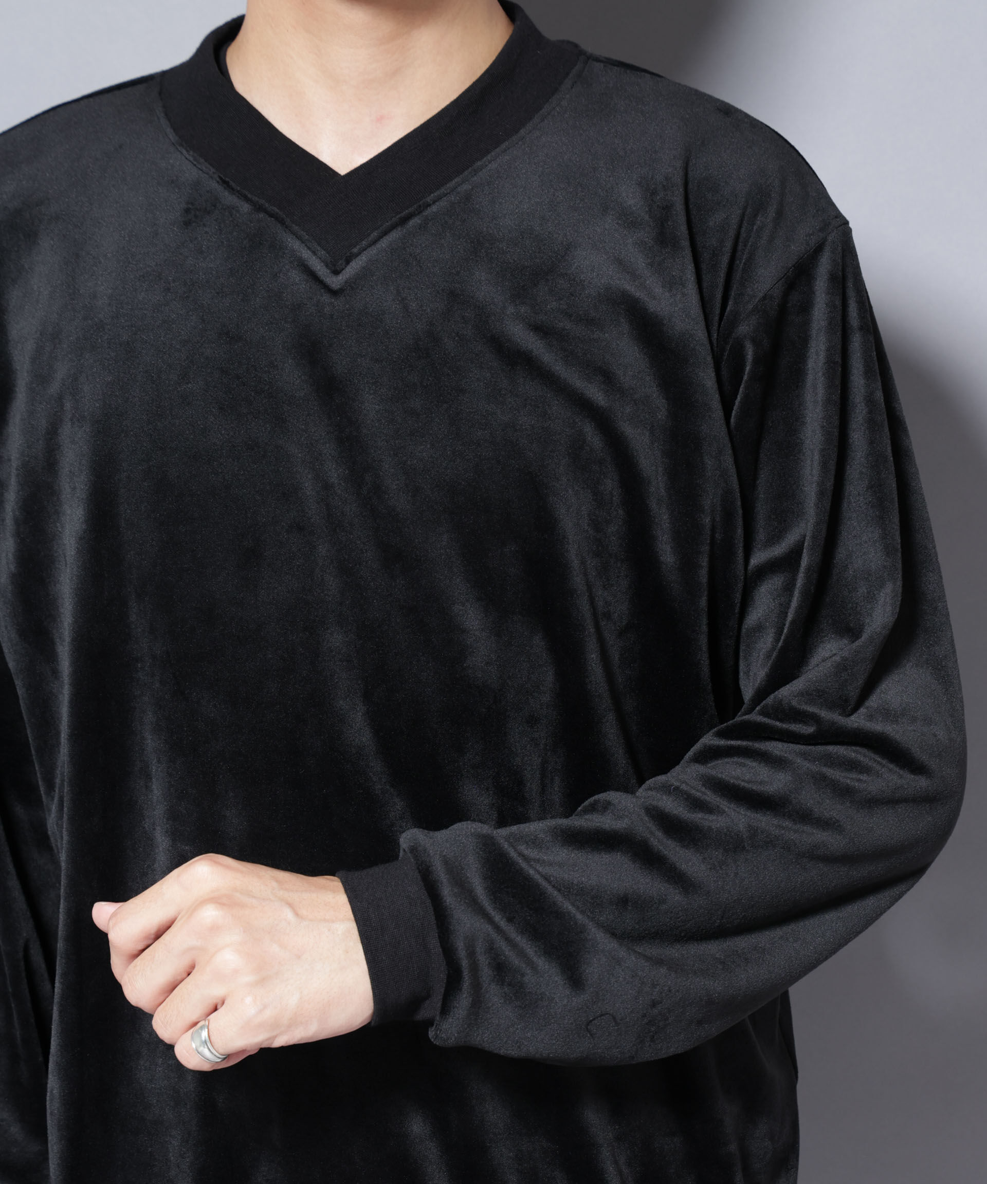 nano･universe「ベロアプルオーバー Vネックスウェット」|Tシャツ・カットソー|