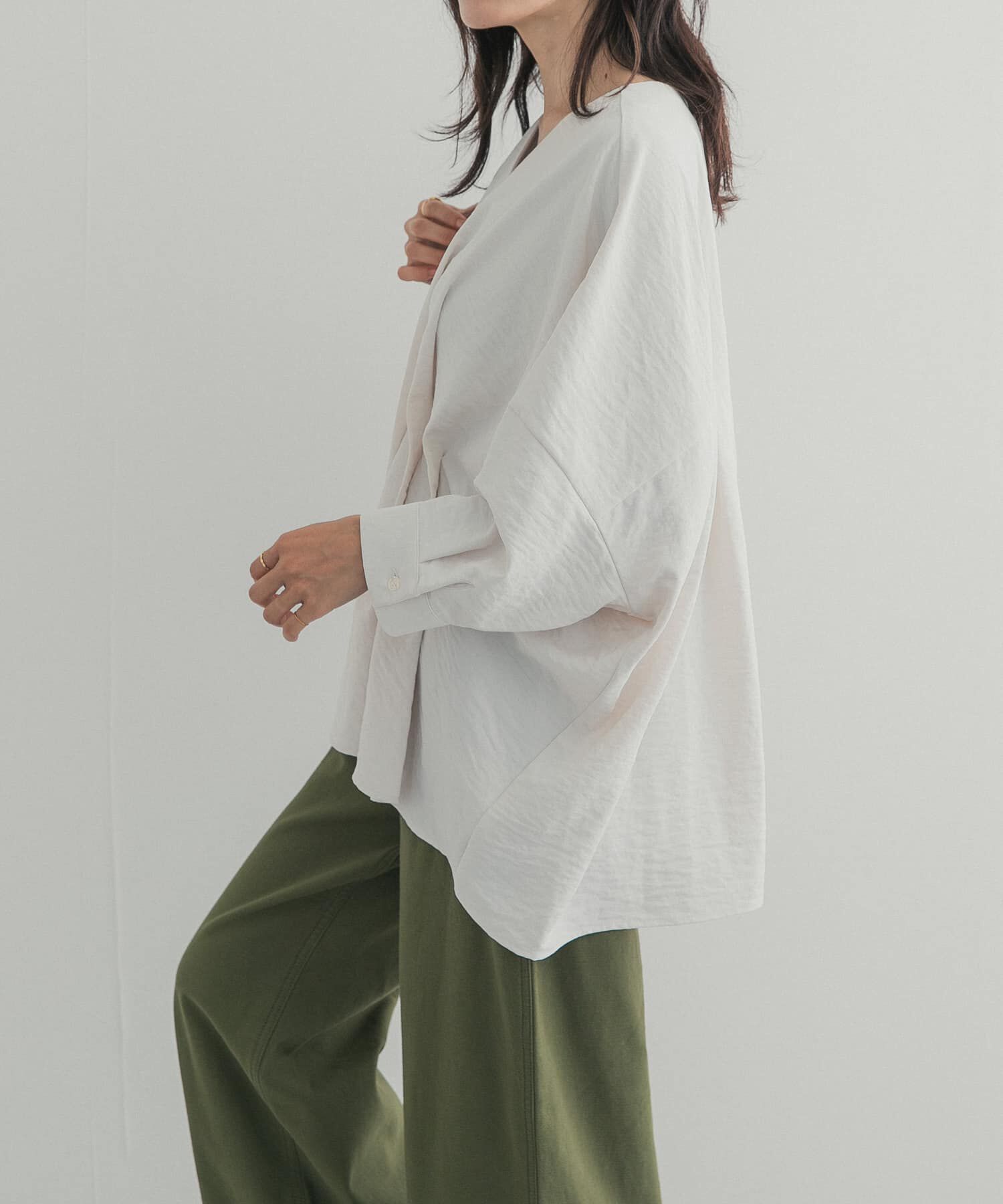 URBAN RESEARCH DOORS「ウエストタックドルマンブラウス」|シャツ・ブラウス|