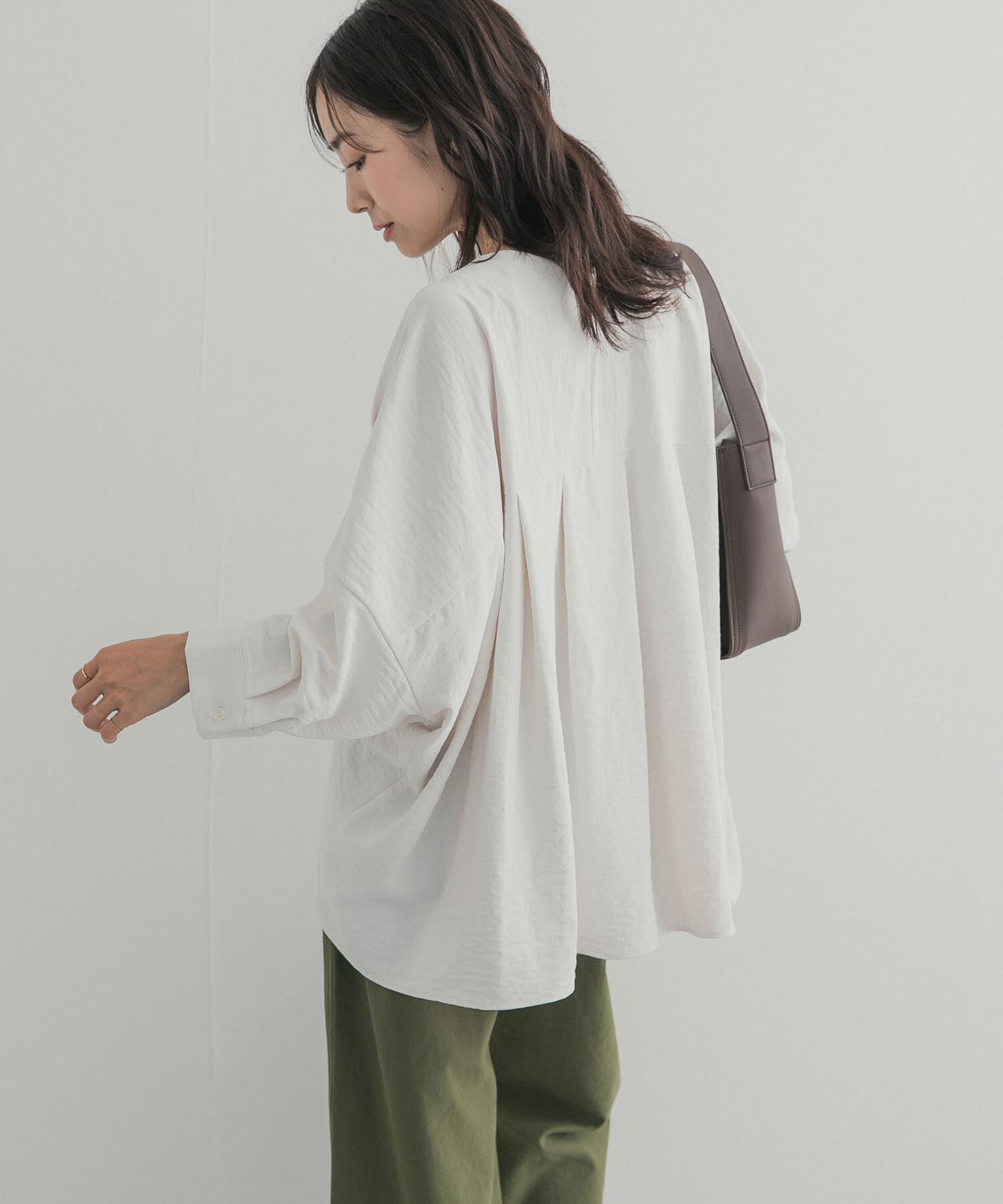URBAN RESEARCH DOORS「ウエストタックドルマンブラウス」|シャツ・ブラウス|
