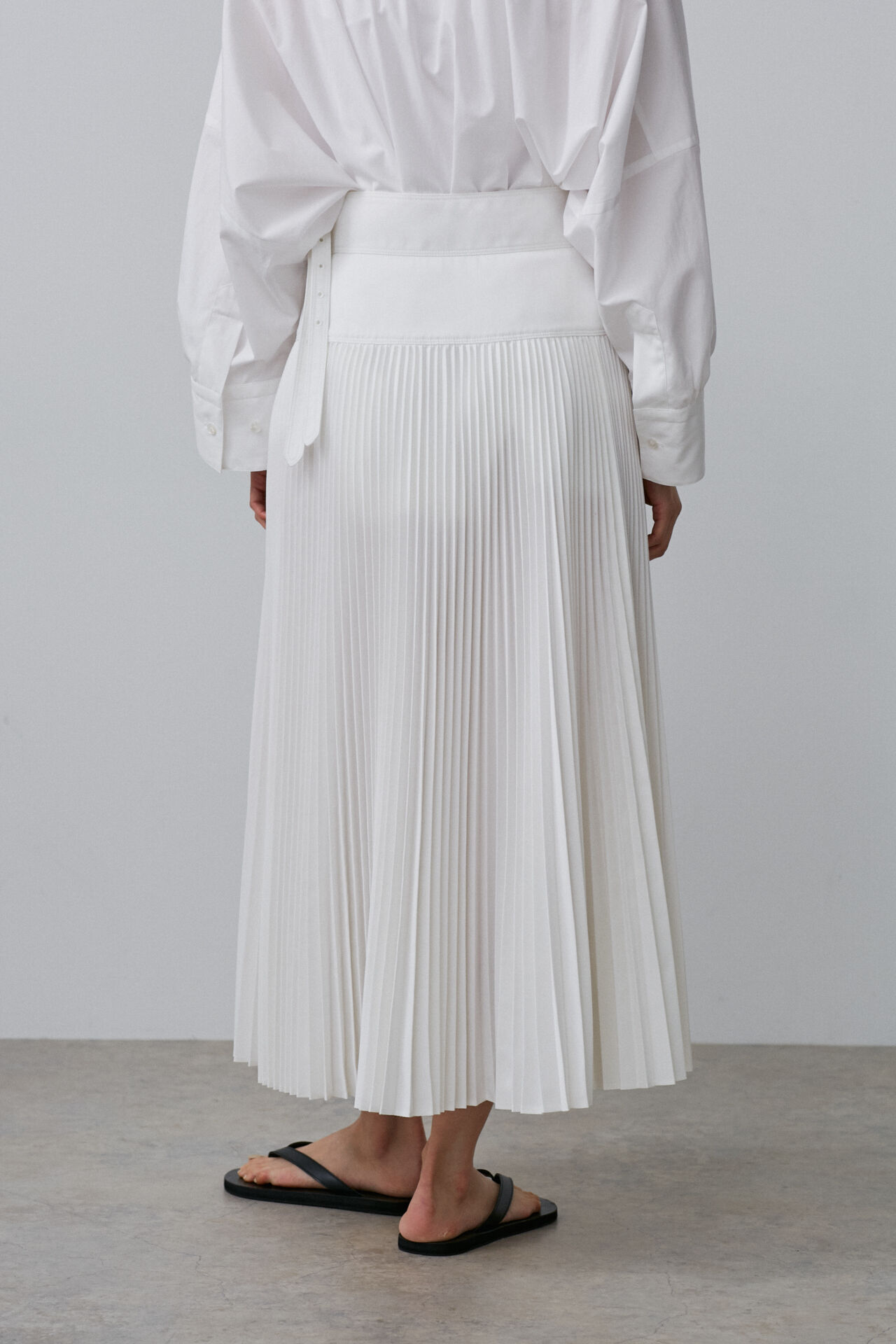 YLEVE 「BOURRIENNE &times; YLEVE / T/C TWILL SK / EN」|スカート|