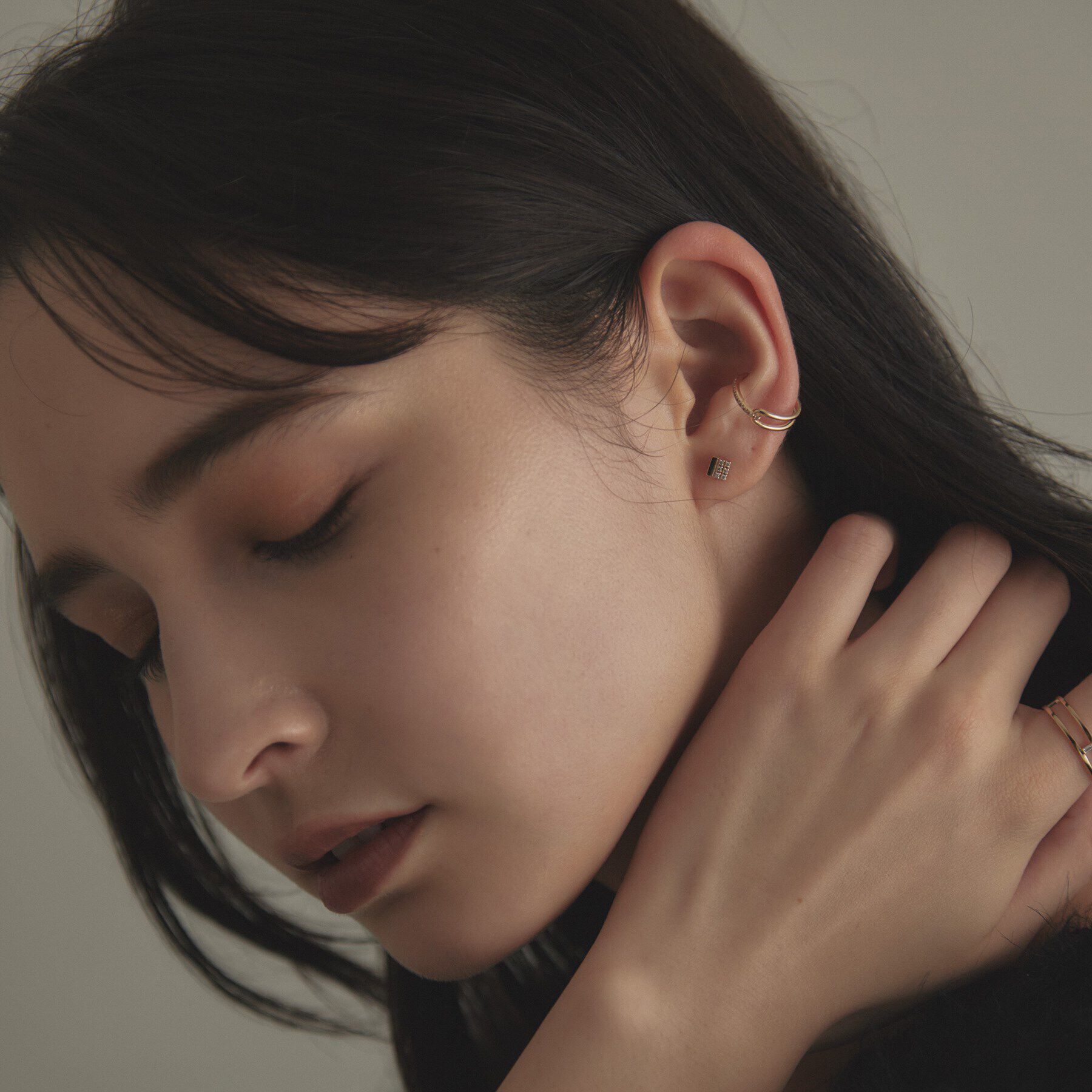 COCOSHNIK「K10ダイヤモンド ハーフノット イヤーカフ」|イヤーカフ|