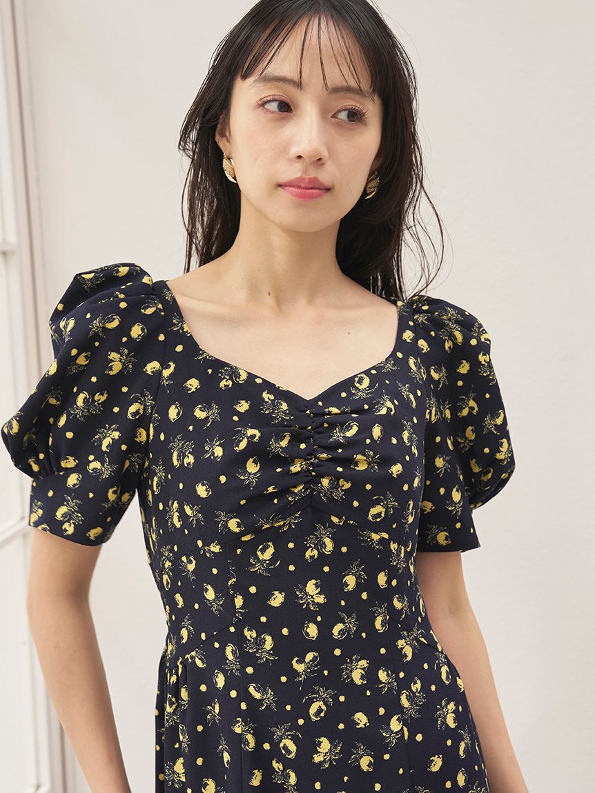 SNIDEL「【販路限定サイズあり】Sustainableフルーツプリントワンピース」|ワンピース|
