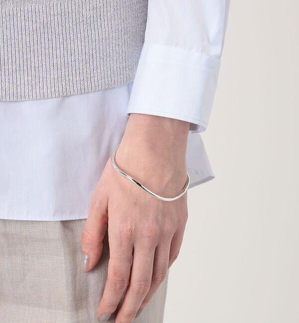 TOMORROWLAND GOODS「Nina&Jules Awry Thin バングル」|ブレスレット・バングル|