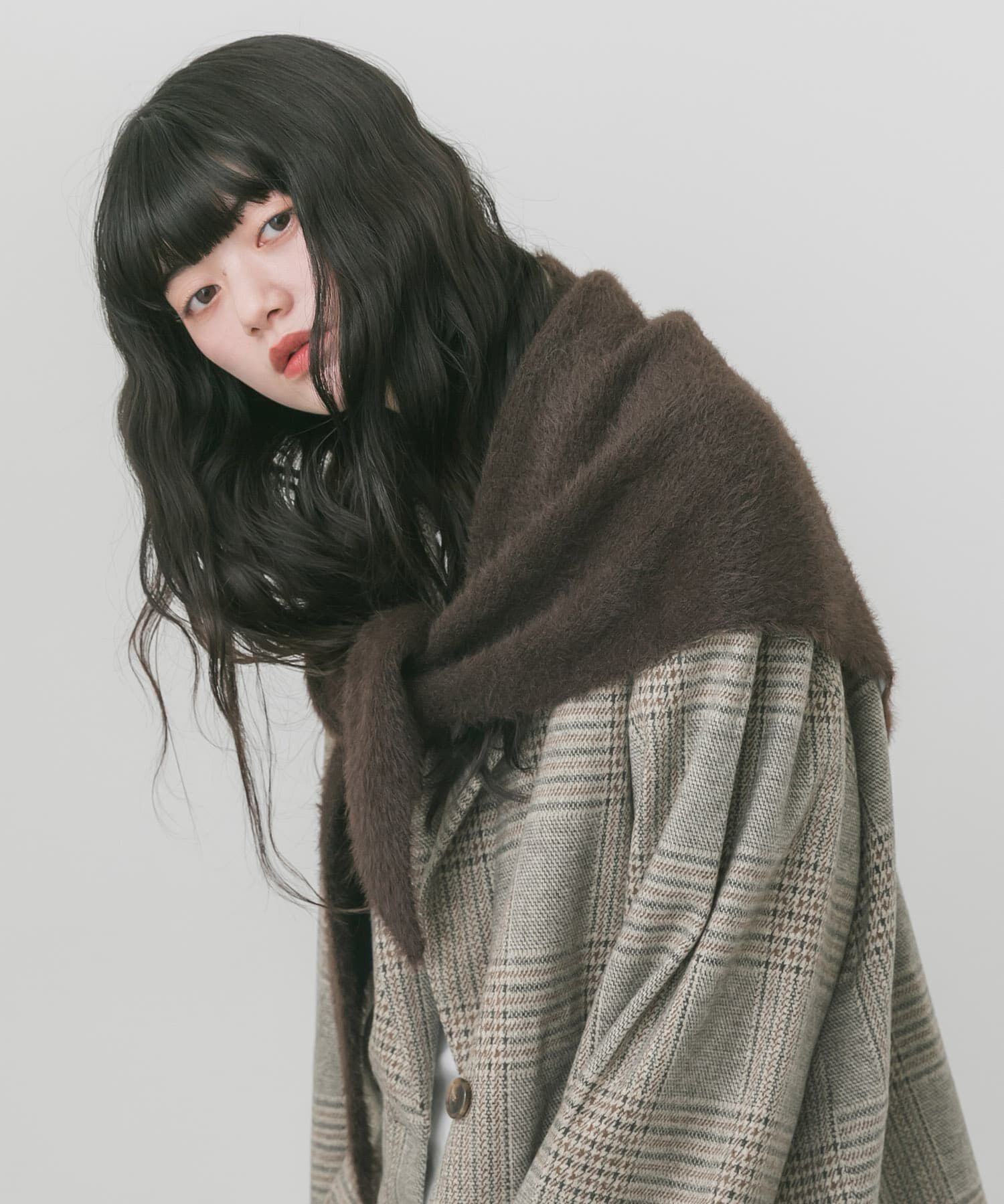 SMELLY「『WEB/一部店舗限定カラー』シャギーサンカクマフラー」|マフラー|