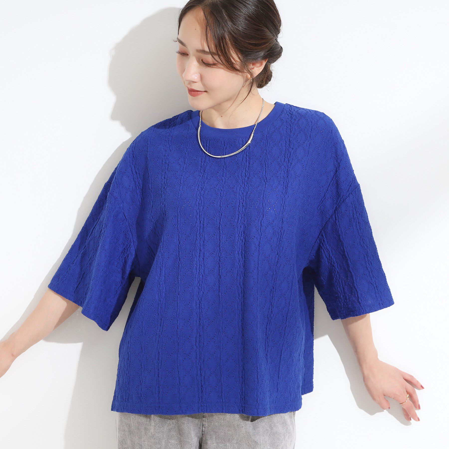 SHOO･LA･RUE「【5分袖】大人の魅力を惹きたてる レースカットソー」|Tシャツ・カットソー|ブルー(093)