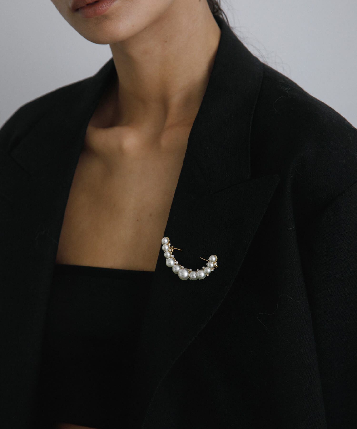URBAN RESEARCH「decor『デコール』　Broach curve pearl」|ブローチ・コサージュ|