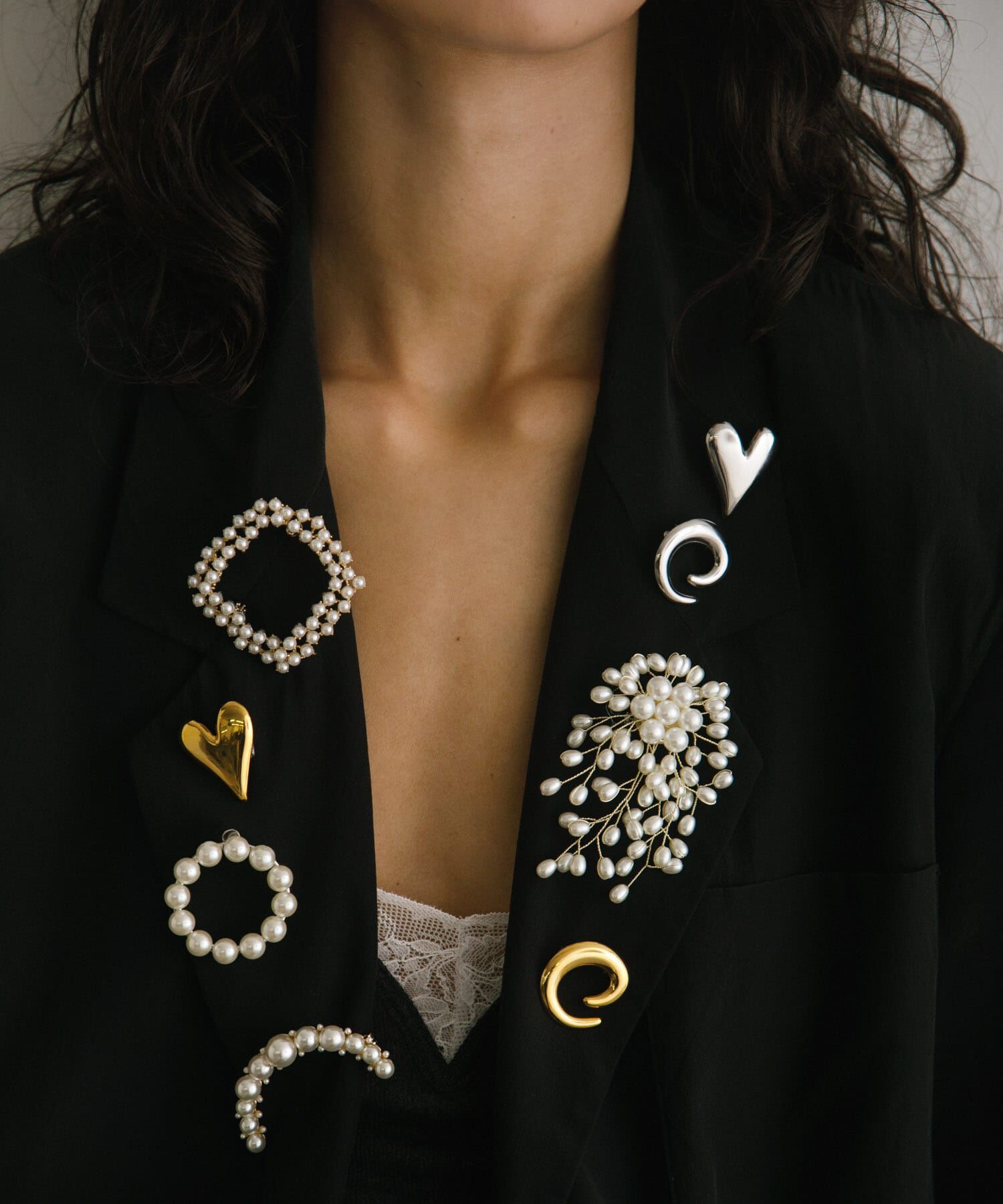 URBAN RESEARCH「decor『デコール』　Broach curve pearl」|ブローチ・コサージュ|